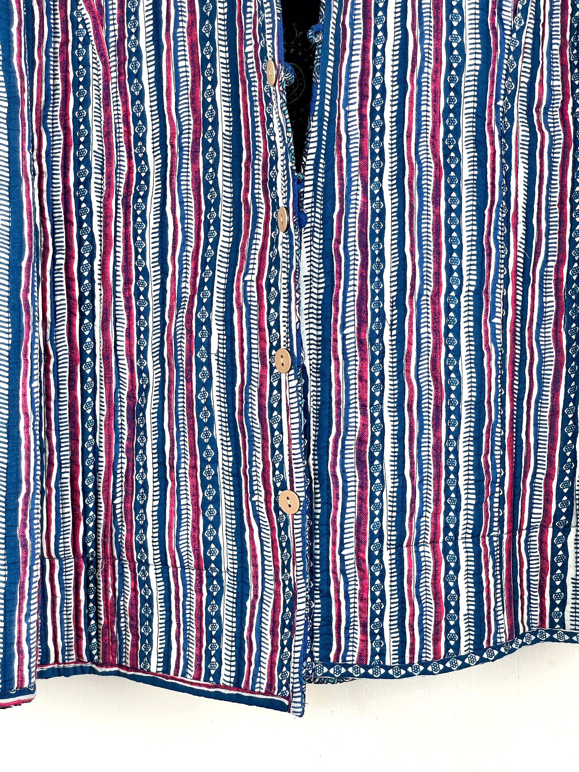 Indian Handmade Quilted Cotton Fabric Jacket Stylish Blue & White Women's Coat, Reversible Waistcoat for Her