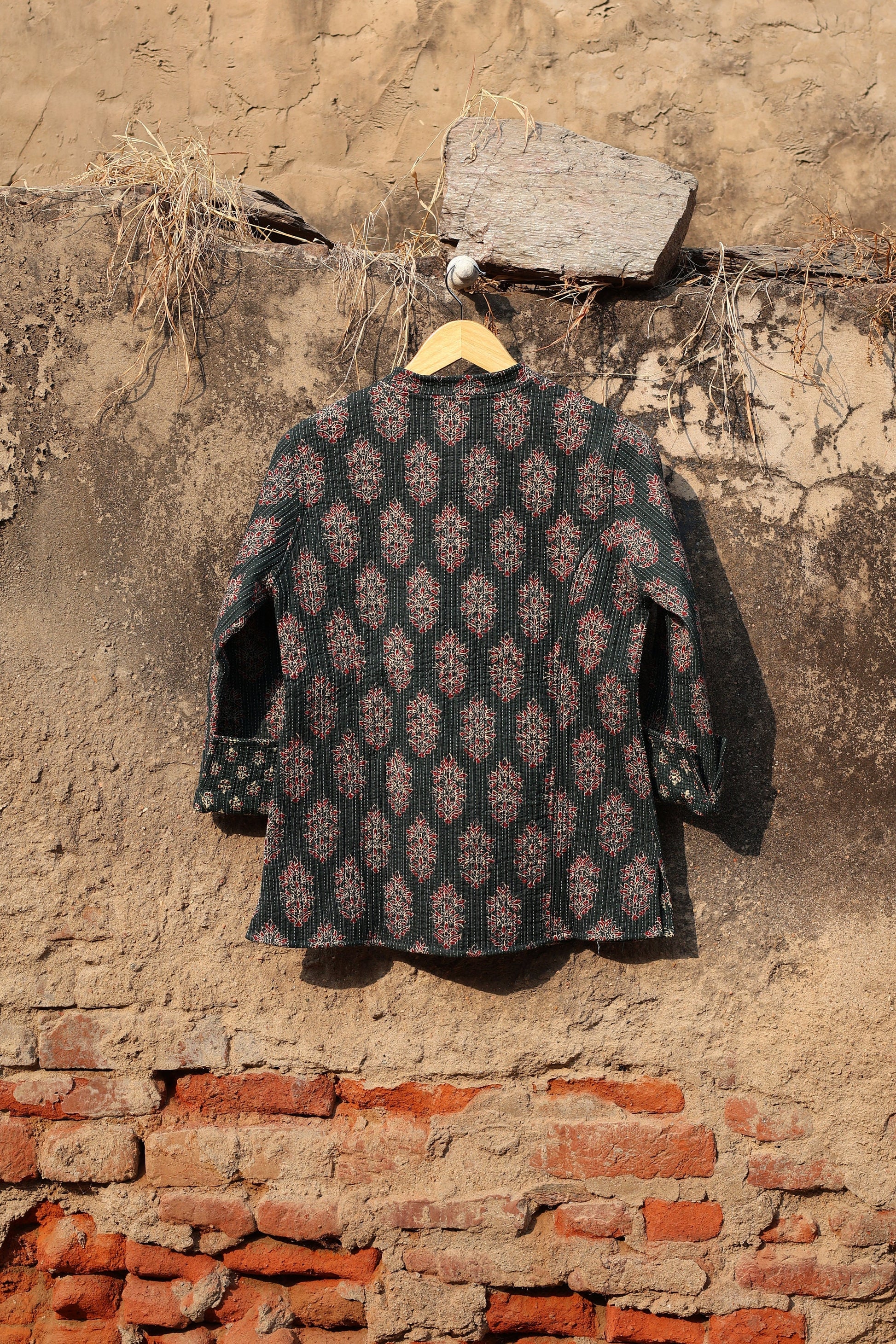Indian Handmade Quilted Kantha Cotton Fabric Jacket Stylish Green Floral Women's Coat, Reversible Waistcoat for Her