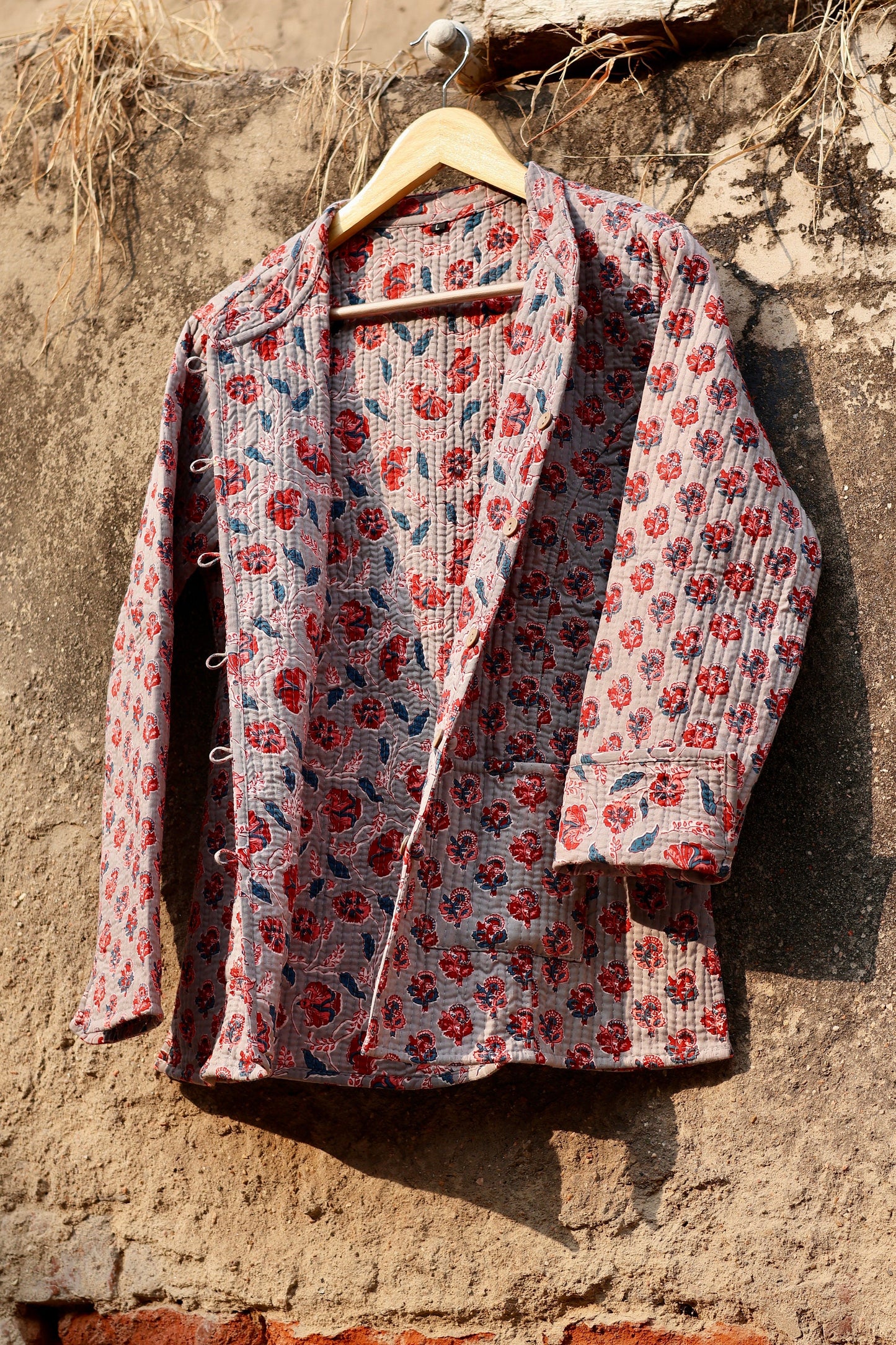 Indian Handmade Quilted Cotton Fabric Jacket Stylish Grey & Red Floral Women's Coat, Reversible Waistcoat for Her