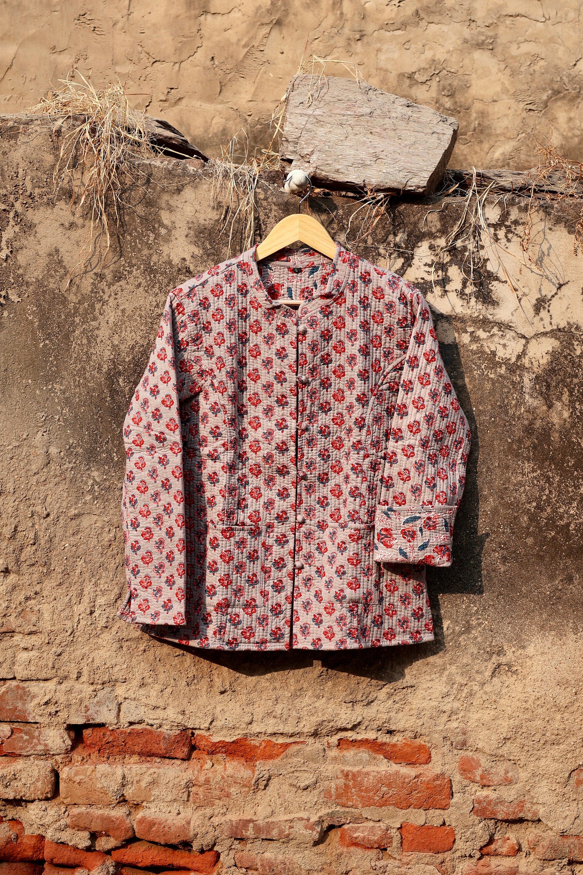 Indian Handmade Quilted Cotton Fabric Jacket Stylish Grey & Red Floral Women's Coat, Reversible Waistcoat for Her