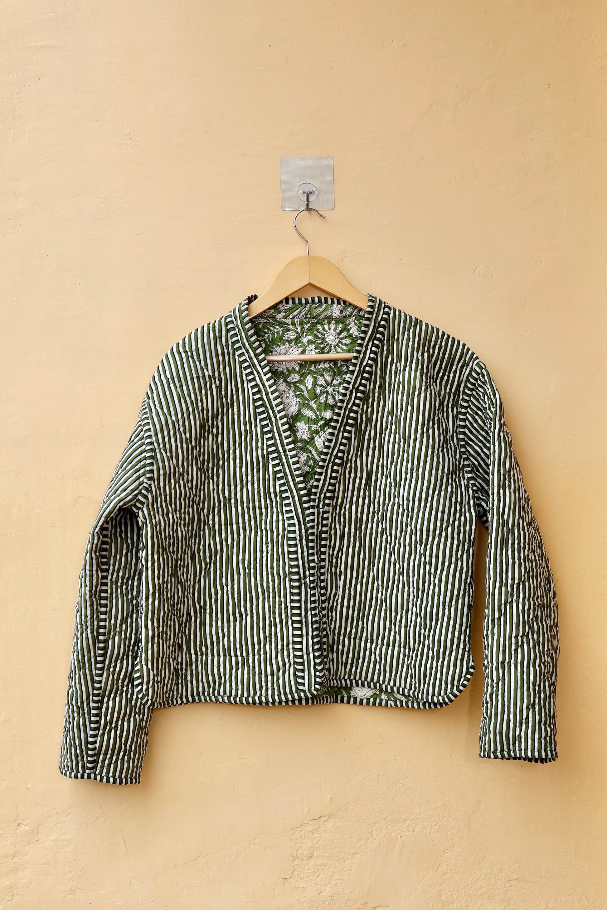Cotton Quilted Jacket V-Neck New Style Kantha Jacket Hand Block Print Floral Indian Women's Clothing Coat, Boho Spring Jacket Gift for Her