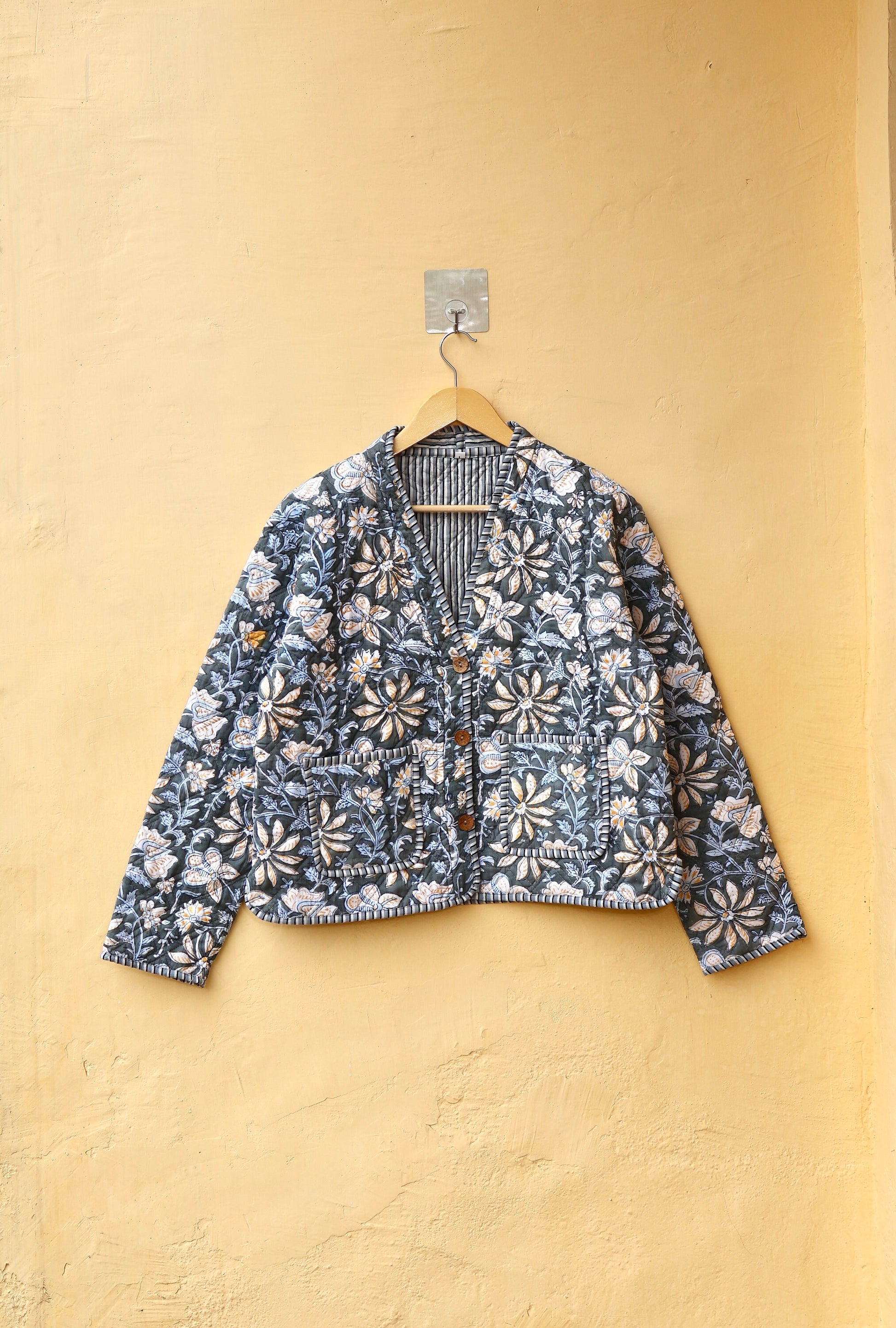Cotton Quilted Jacket V-Neck New Style Kantha Jacket Hand Block Print Floral Indian Women's Clothing Coat, Boho Jacket Spring Gift for Her
