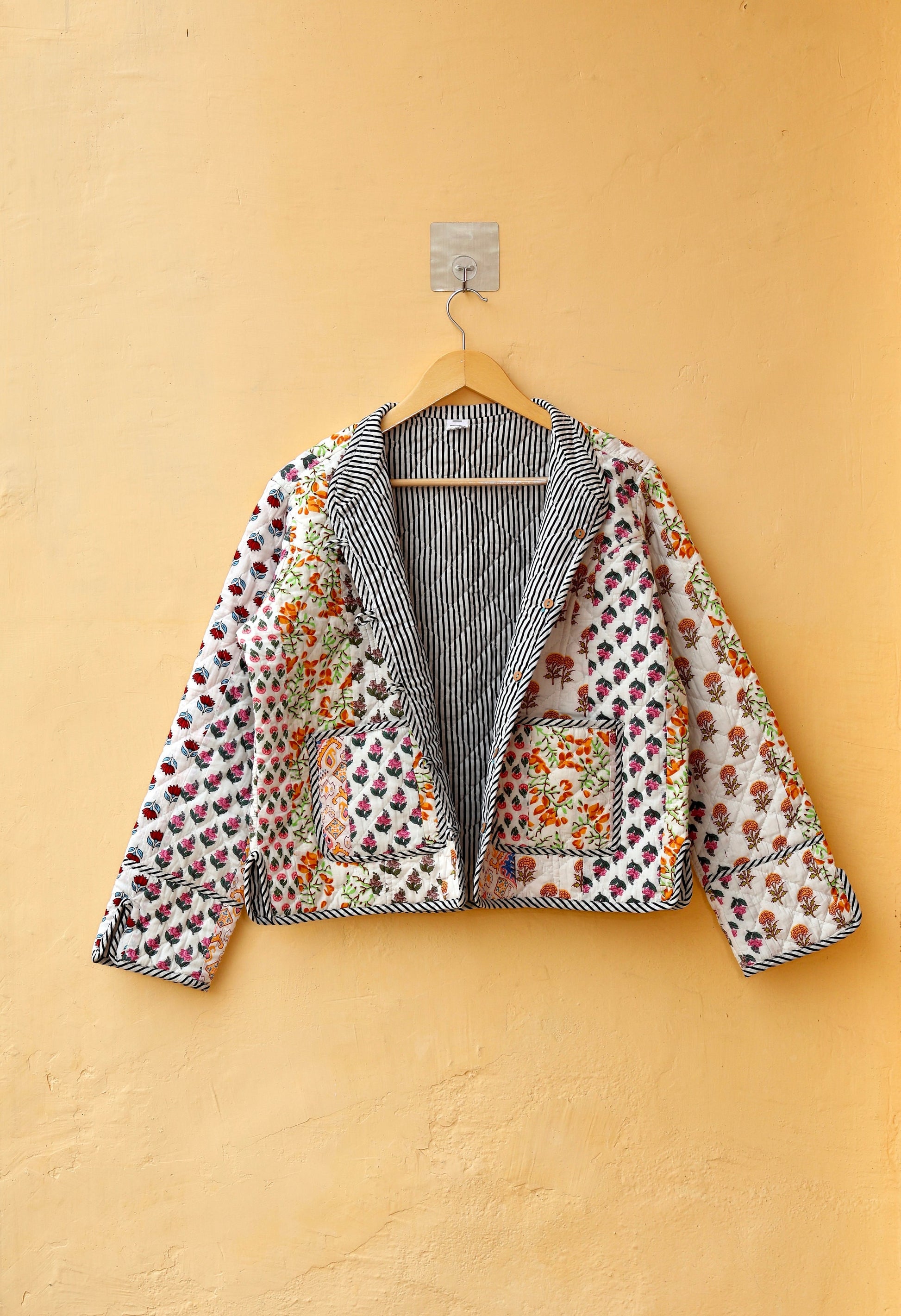 Indian Handmade Cotton Quilted Jacket, Vintage White Patchwork Kantha Jacket, Reversible Women's Boho Coat, Spring Clothing Gift for Her