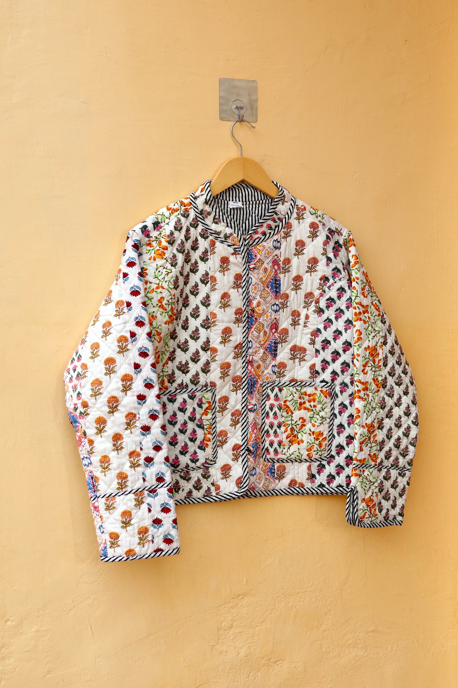 Indian Handmade Cotton Quilted Jacket, Vintage White Patchwork Kantha Jacket, Reversible Women's Boho Coat, Spring Clothing Gift for Her