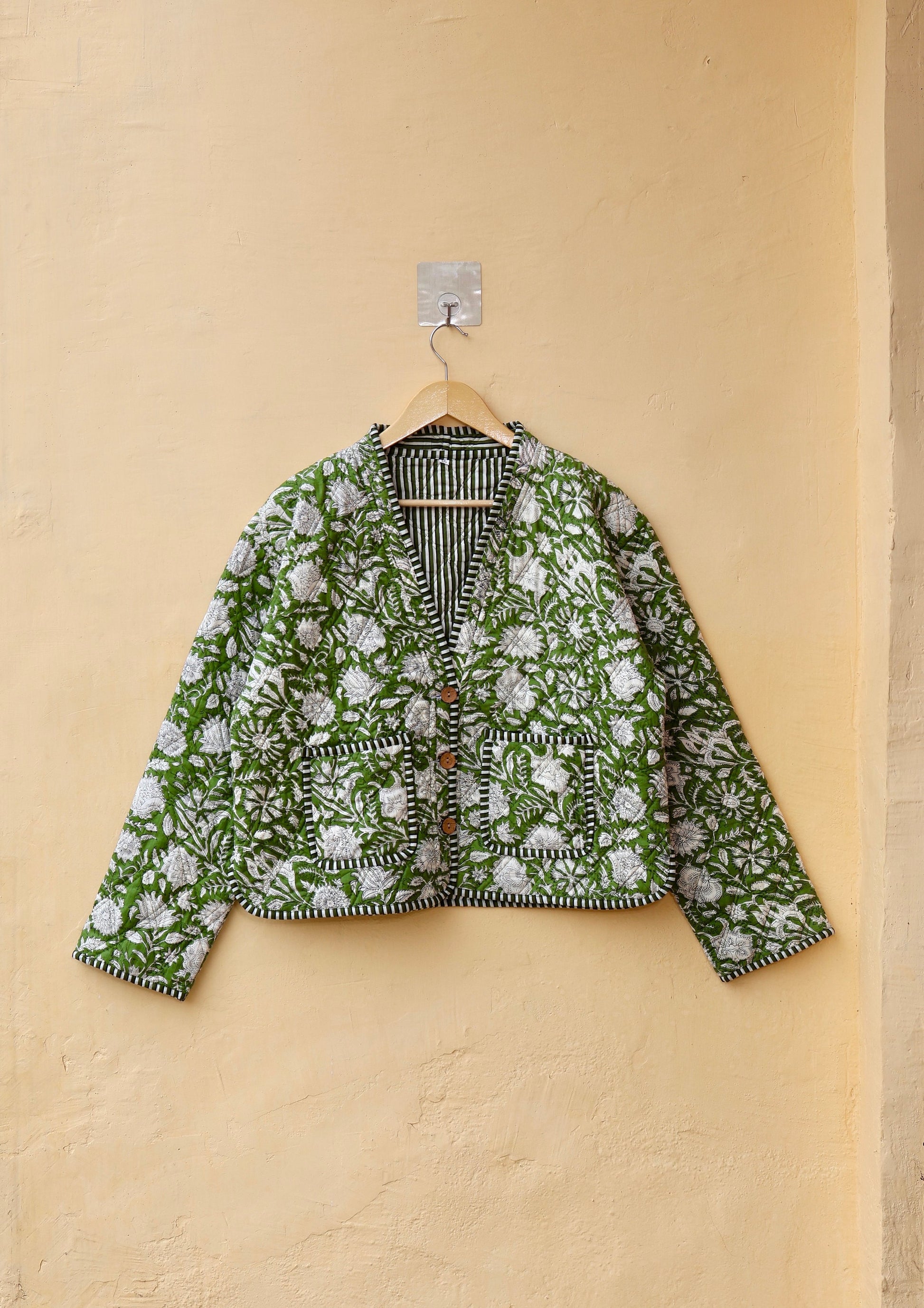 Cotton Quilted Jacket V-Neck New Style Kantha Jacket Hand Block Print Floral Indian Women's Clothing Coat, Boho Spring Jacket Gift for Her