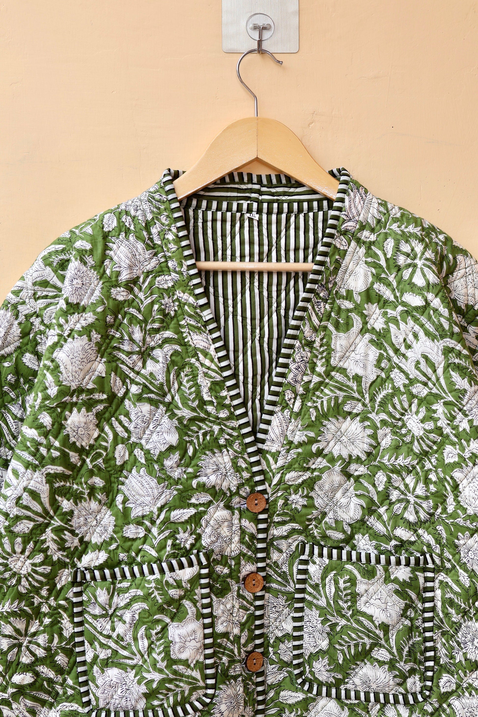 Cotton Quilted Jacket V-Neck New Style Kantha Jacket Hand Block Print Floral Indian Women's Clothing Coat, Boho Spring Jacket Gift for Her