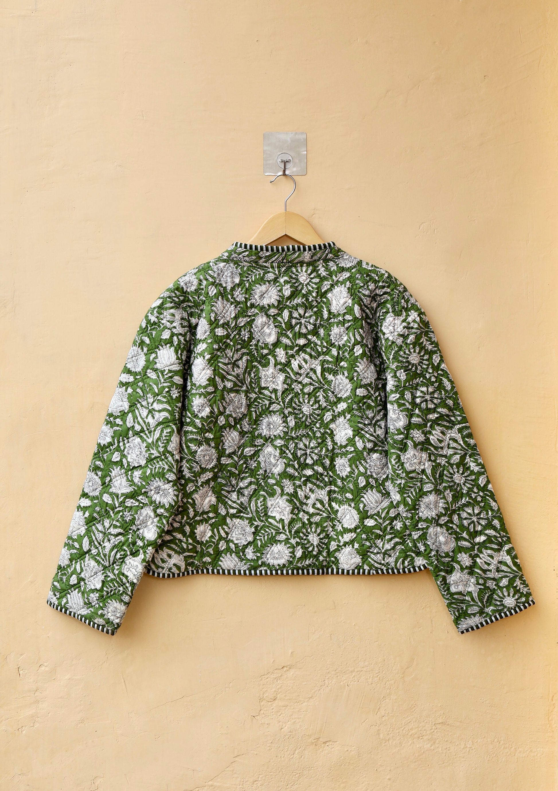 Cotton Quilted Jacket V-Neck New Style Kantha Jacket Hand Block Print Floral Indian Women's Clothing Coat, Boho Spring Jacket Gift for Her