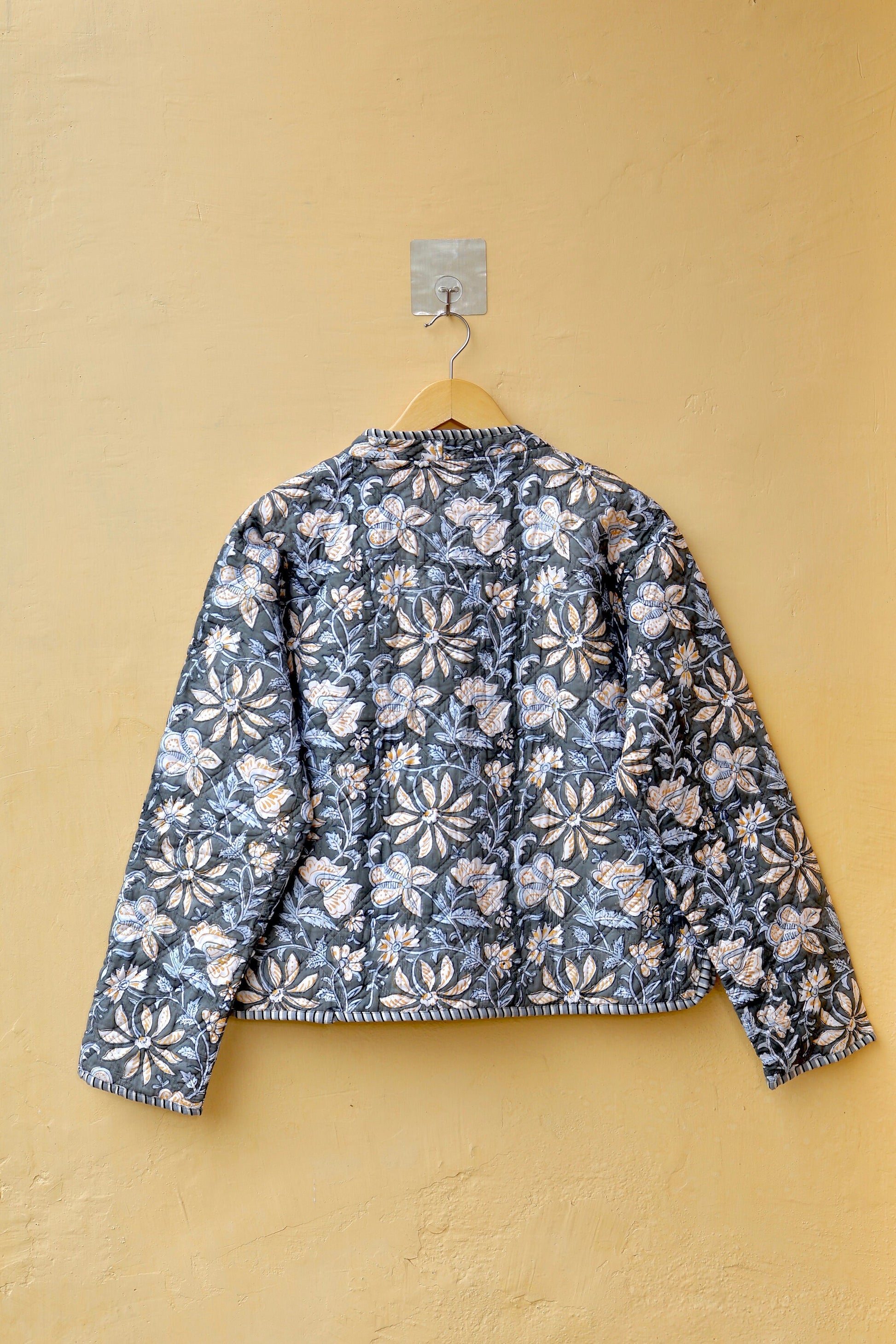 Cotton Quilted Jacket V-Neck New Style Kantha Jacket Hand Block Print Floral Indian Women's Clothing Coat, Boho Jacket Spring Gift for Her