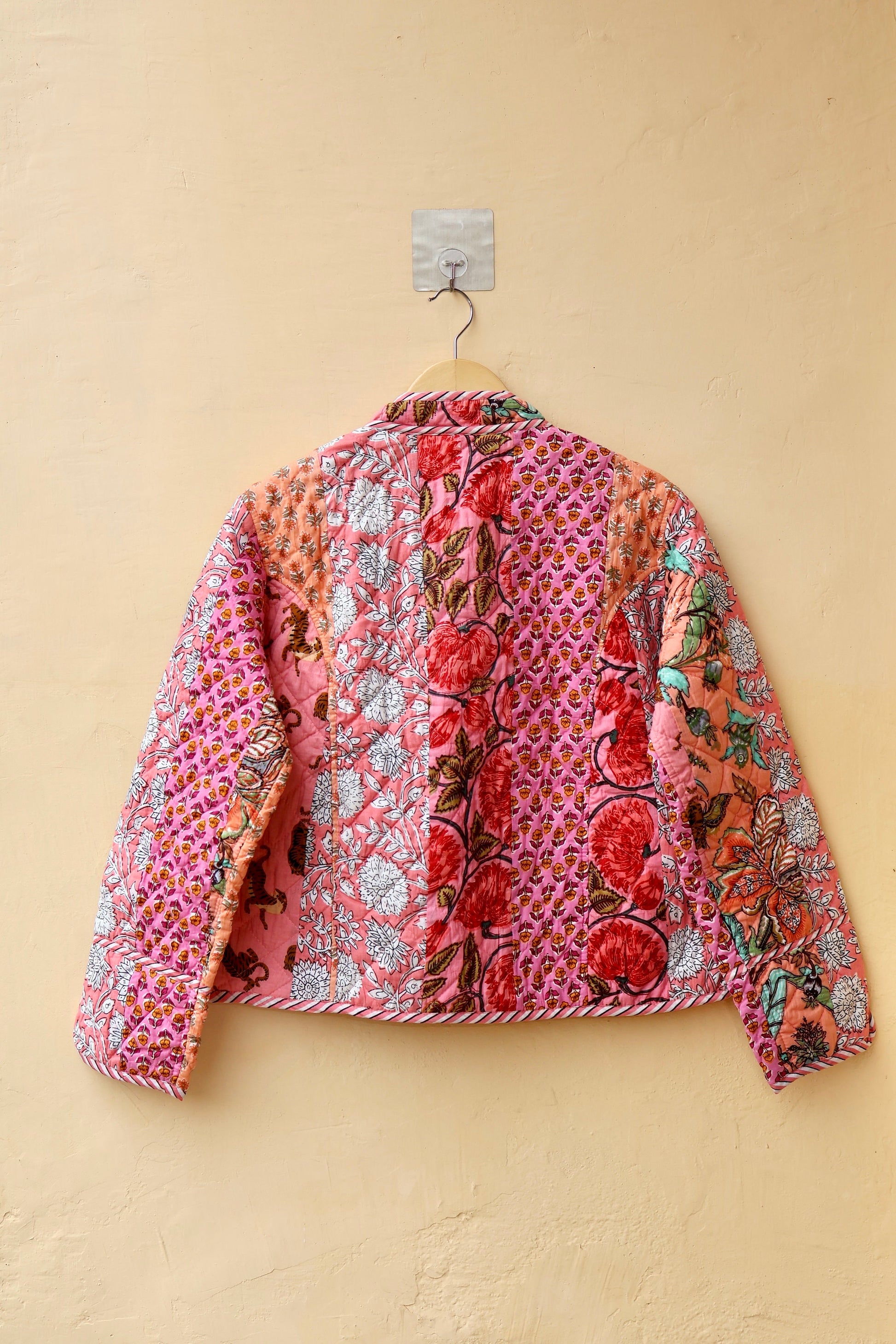 Indian Handmade Patchwork Cotton Quilted Jacket, Vintage Peach New Style Cotton Quilted Jacket, Reversible Women's Boho Coat, Gift for Her