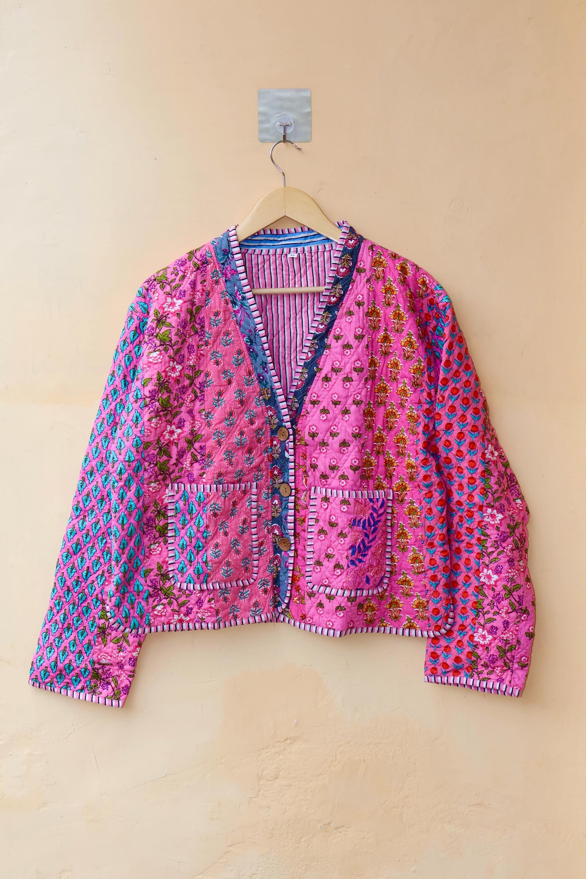 Indian Handmade Cotton Kantha Patchwork Quilted Jacket/Coat Block print Women's Reversible Clothing Kimono Vintage Valentine Gift for Her