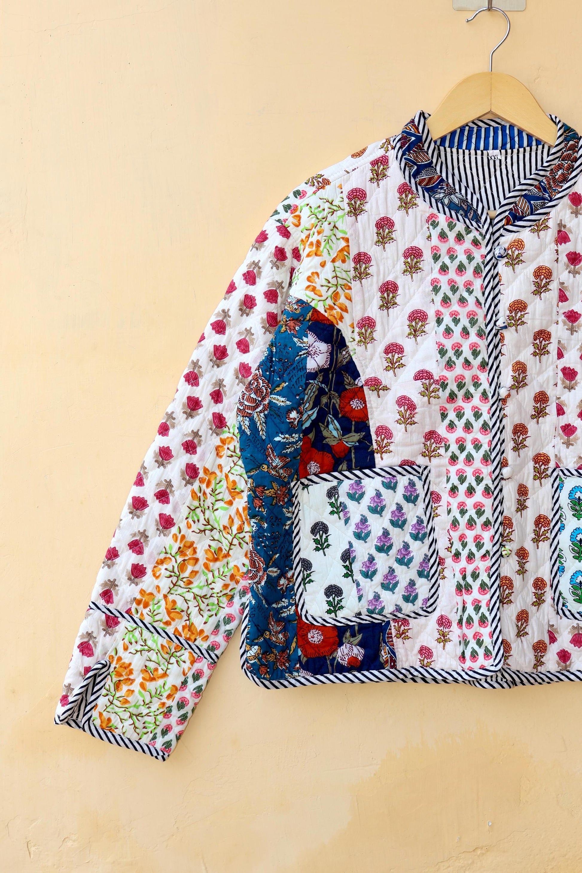 Indian Handmade Cotton Kantha Patchwork Quilted Jacket/Coat Block print Women's Reversible Clothing Kimono Vintage Valentine Gift for Her