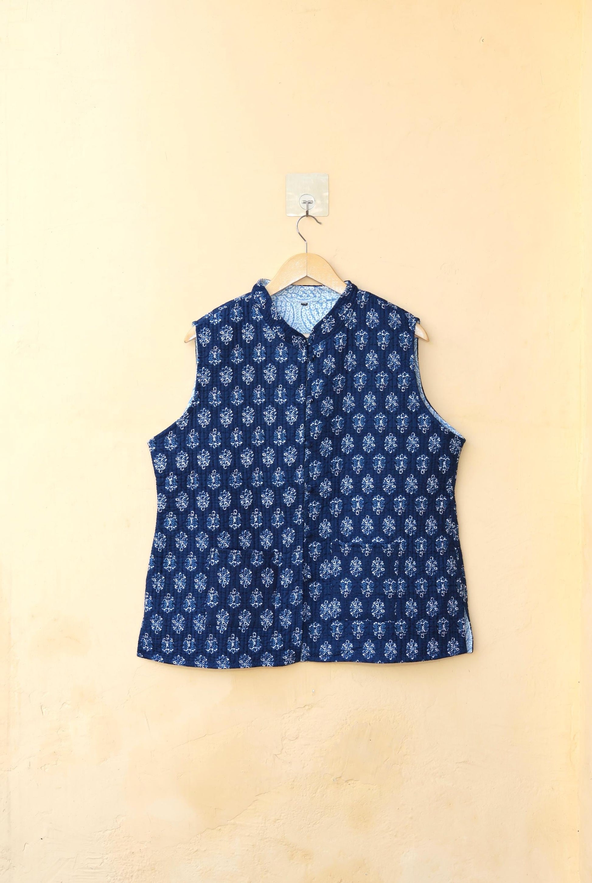 Indian Handmade Quilted Cotton Sleeveless Jacket Blue & Red Stylish Women's Vest, Reversible Waistcoat for Her