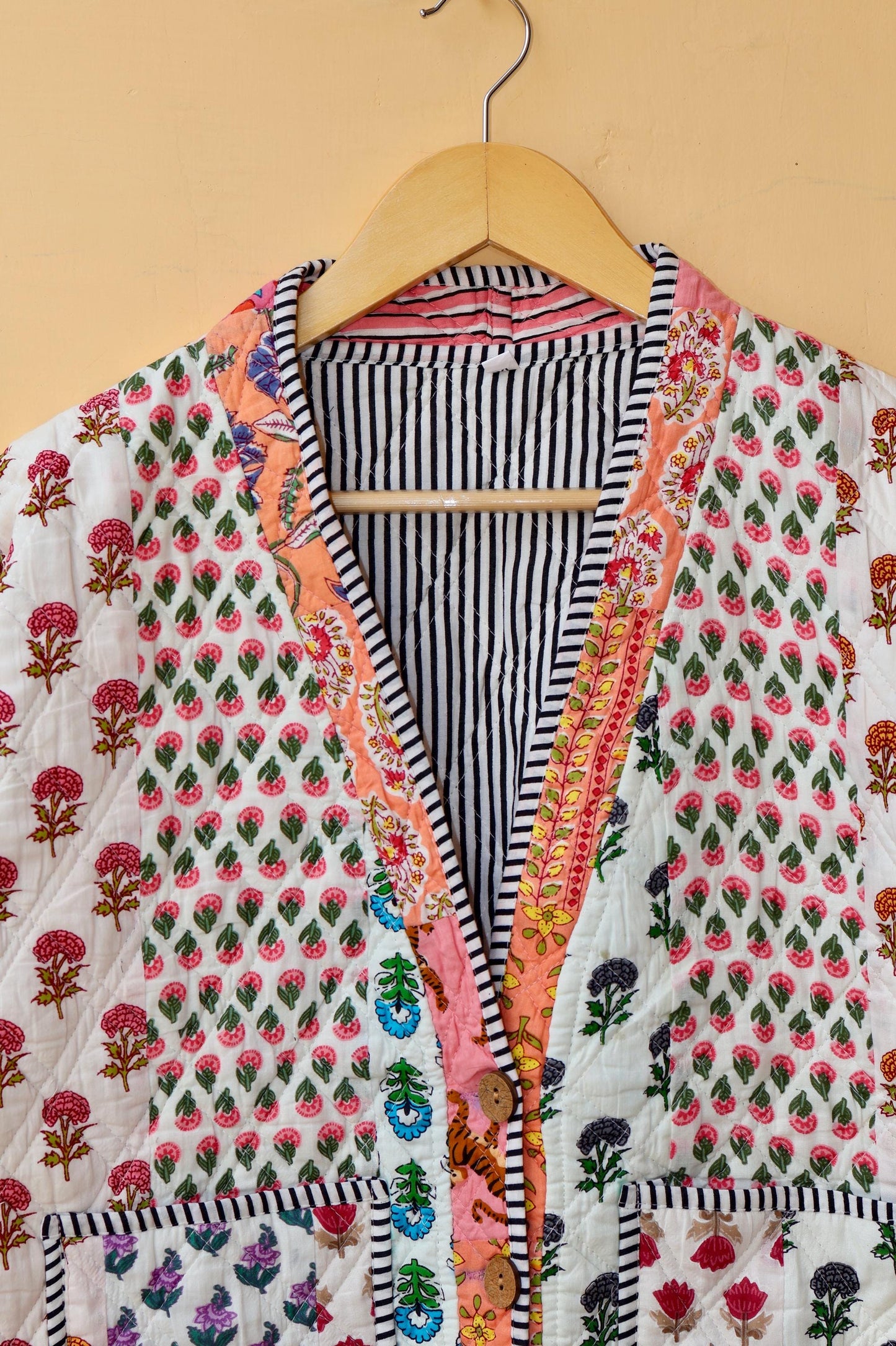 Indian Handmade Quilted Cotton Jacket White Patchwork Women's Reversible Coat, Kimono Vintage Bohemian Jacket, Spring Style Gift for Her