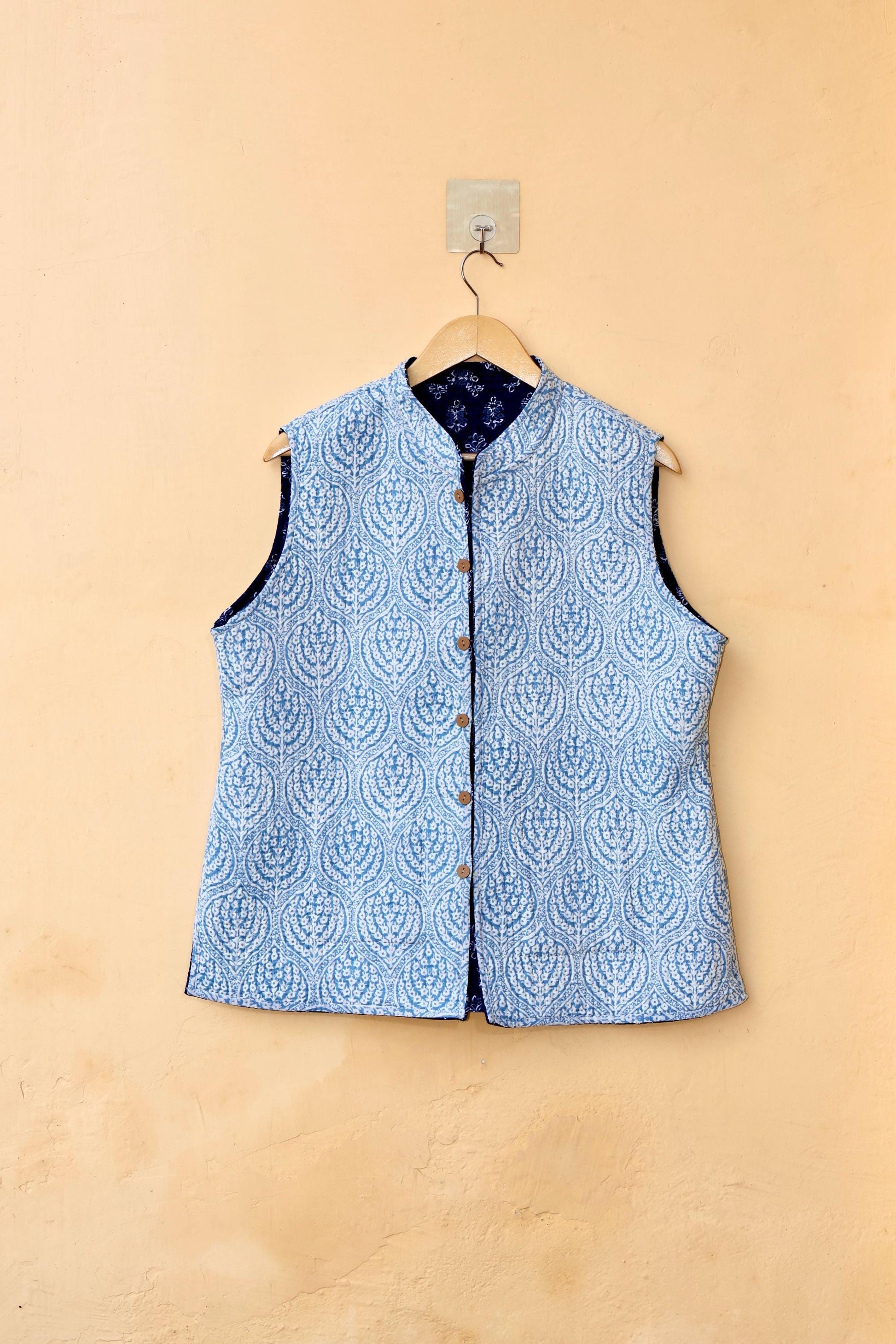Indian Handmade Quilted Cotton Sleeveless Jacket Blue & Red Stylish Women's Vest, Reversible Waistcoat for Her