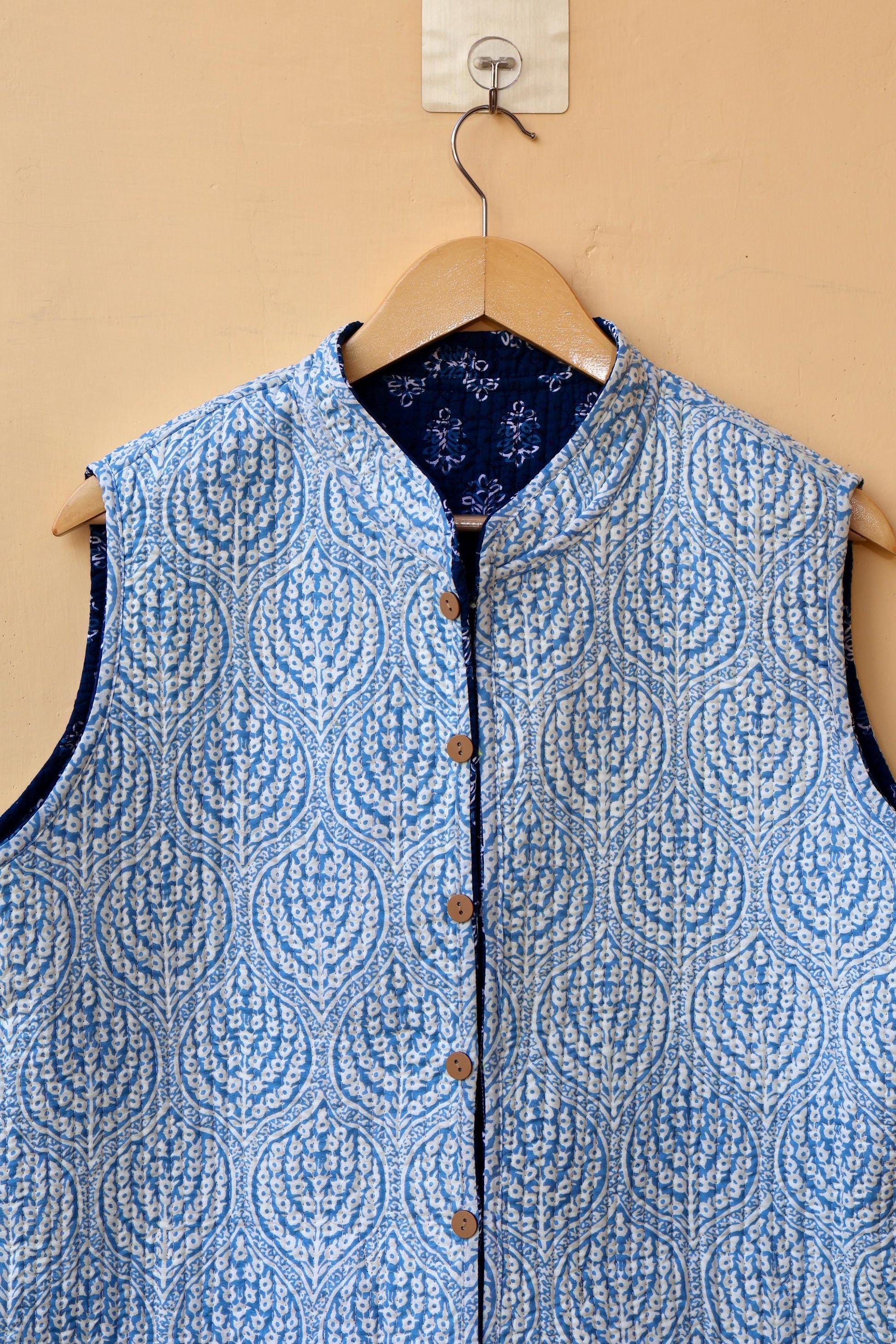 Indian Handmade Quilted Cotton Sleeveless Jacket Blue & Red Stylish Women's Vest, Reversible Waistcoat for Her