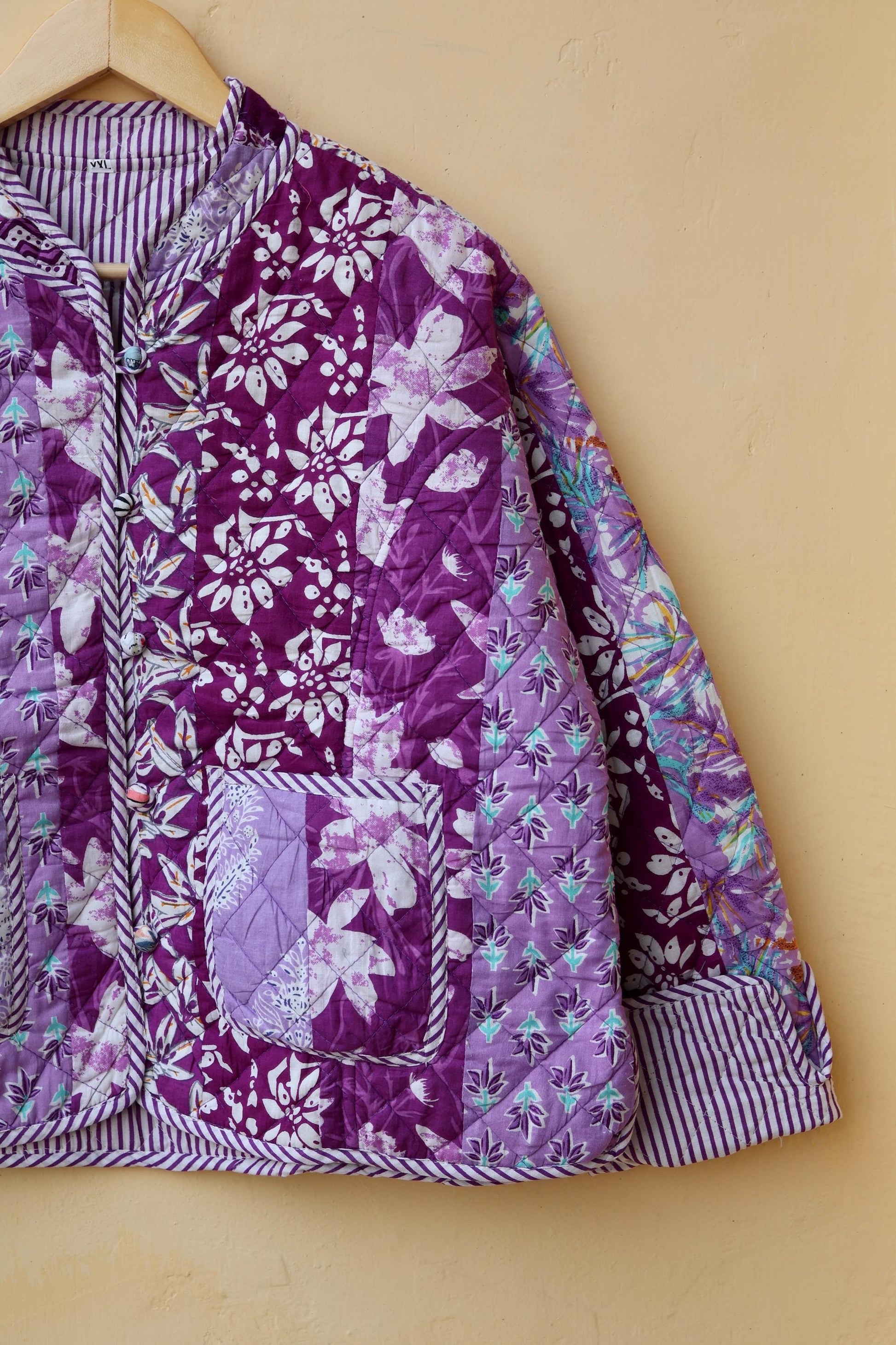 Handmade Indian Cotton Kantha Patchwork Quilted Jacket/Coat Block print Women's Reversible Clothing Kimono Vintage Valentine Gift for Her