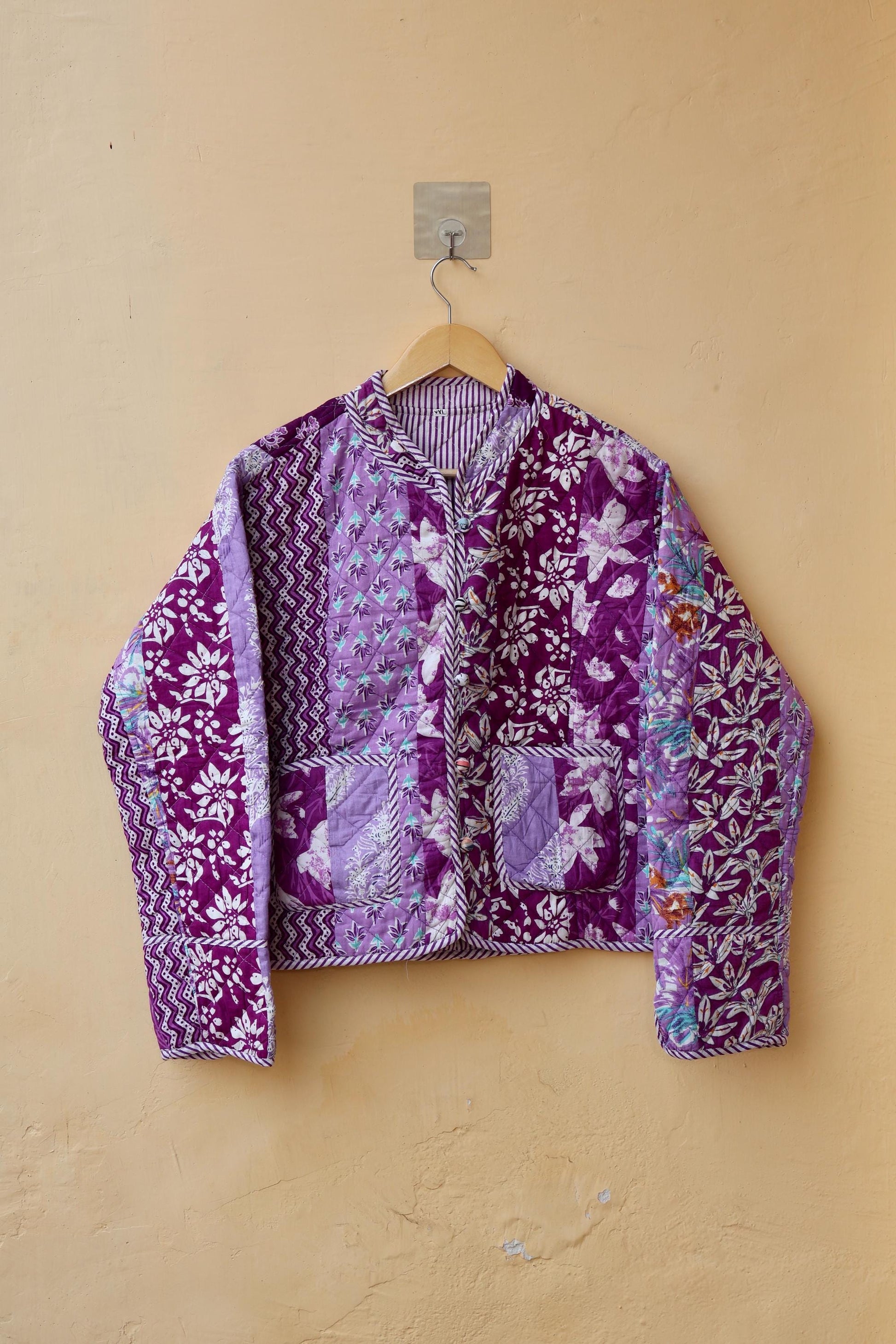 Handmade Indian Cotton Kantha Patchwork Quilted Jacket/Coat Block print Women's Reversible Clothing Kimono Vintage Valentine Gift for Her