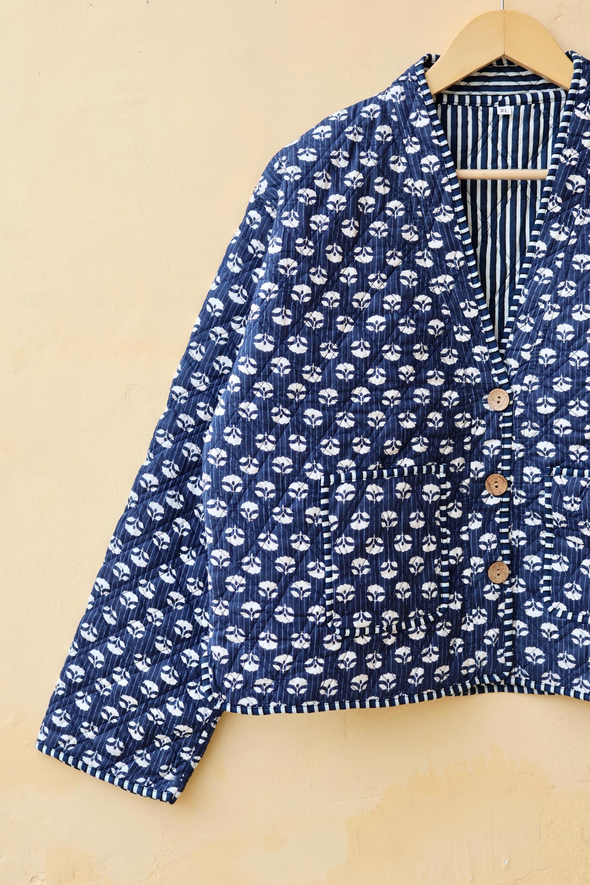 Handmade Cotton Quilted Jacket, Vintage Indian Blue Floral Reversible Kantha V-Neck Coat Bohemian Hand Block Short Jacket, Gift for her
