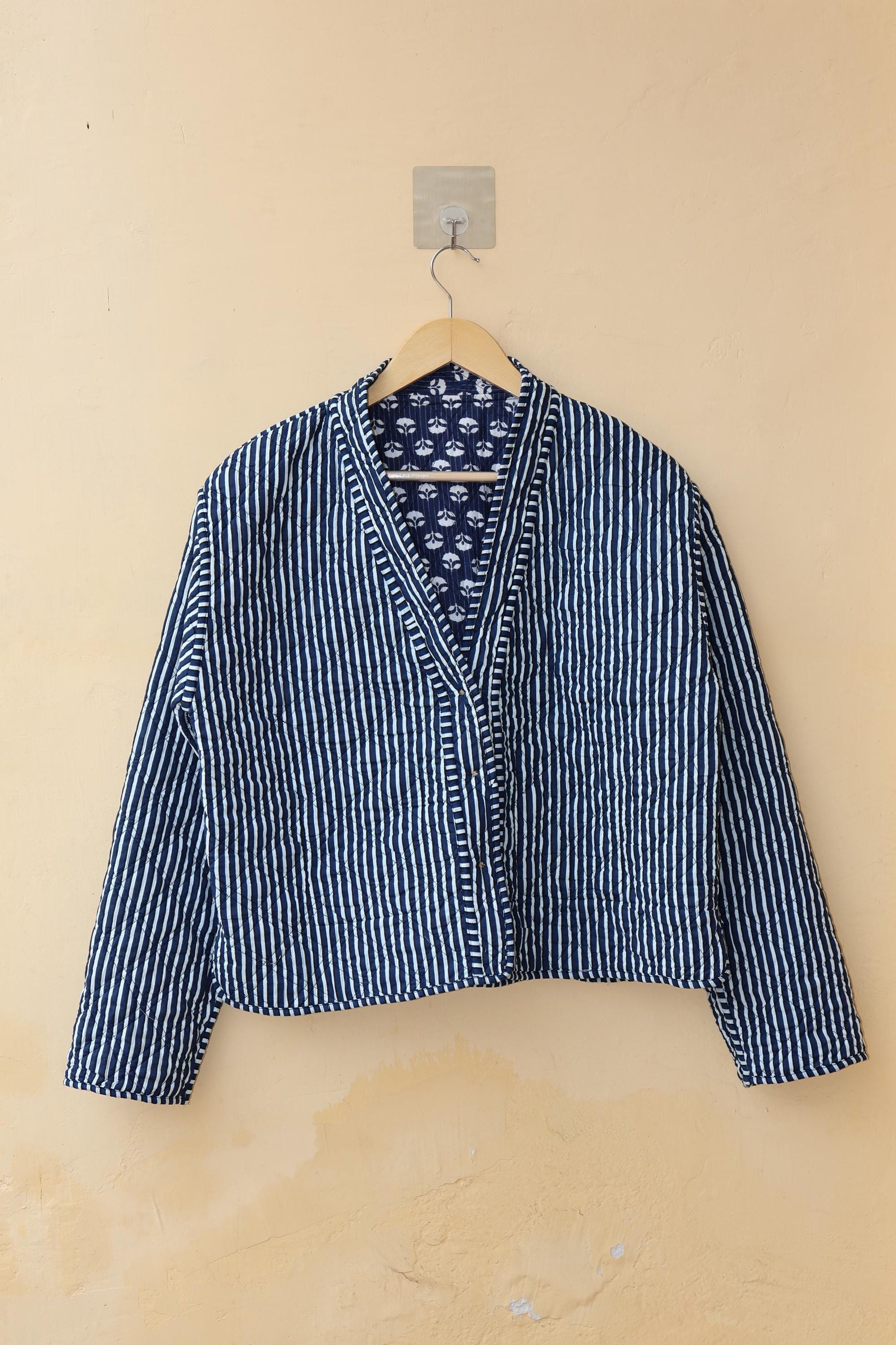 Handmade Cotton Quilted Jacket, Vintage Indian Blue Floral Reversible Kantha V-Neck Coat Bohemian Hand Block Short Jacket, Gift for her