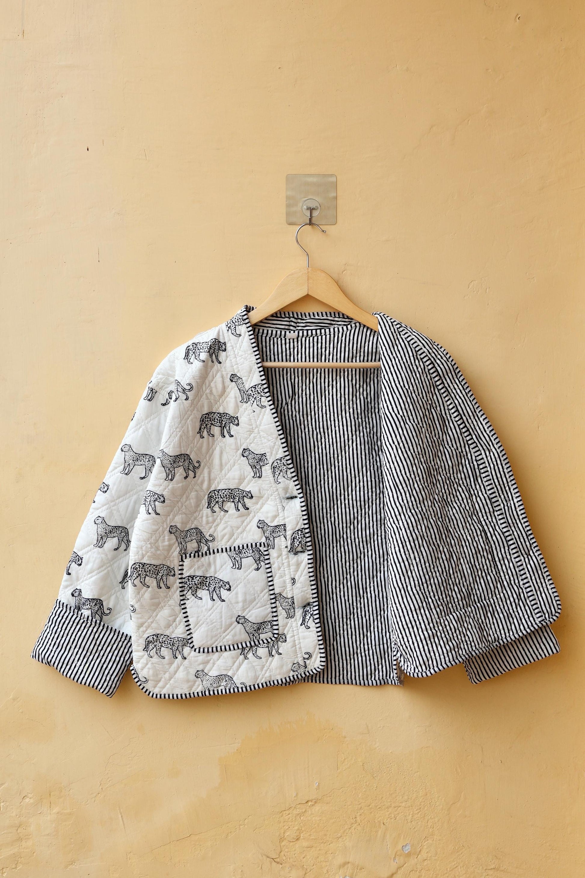Indian Handmade Cotton Quilted Jacket, Vintage Cheetah Hand Block Print Women's Reversible Boho Clothing Kimono Spring Gift for Her