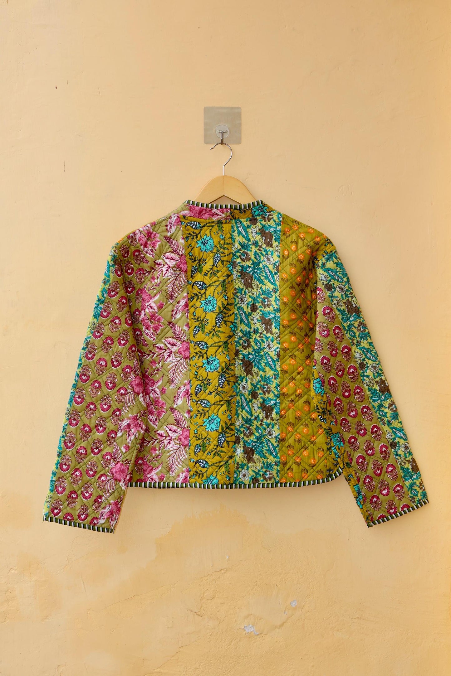 Cotton Handmade Kantha Jacket, Patchwork Women's Clothing Quilted Reversible Coat Kimono, Indian Block-Print Vintage Boho Vest, Gift for Her