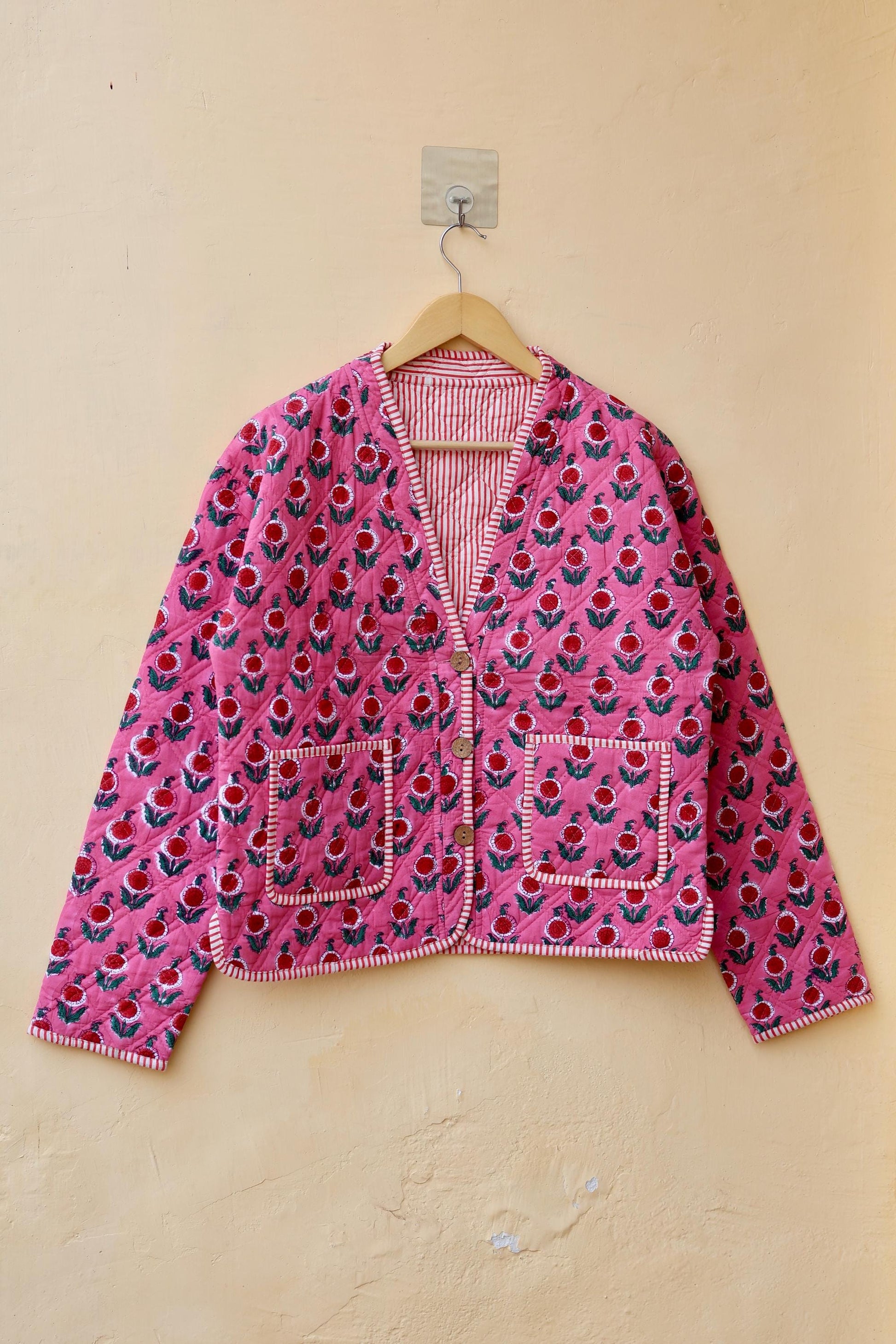 Vintage Handmade Indian Cotton Kantha Patchwork Quilted Jacket & Coat Block print Women's Reversible Clothing Kimono, Spring Fashion Jacket