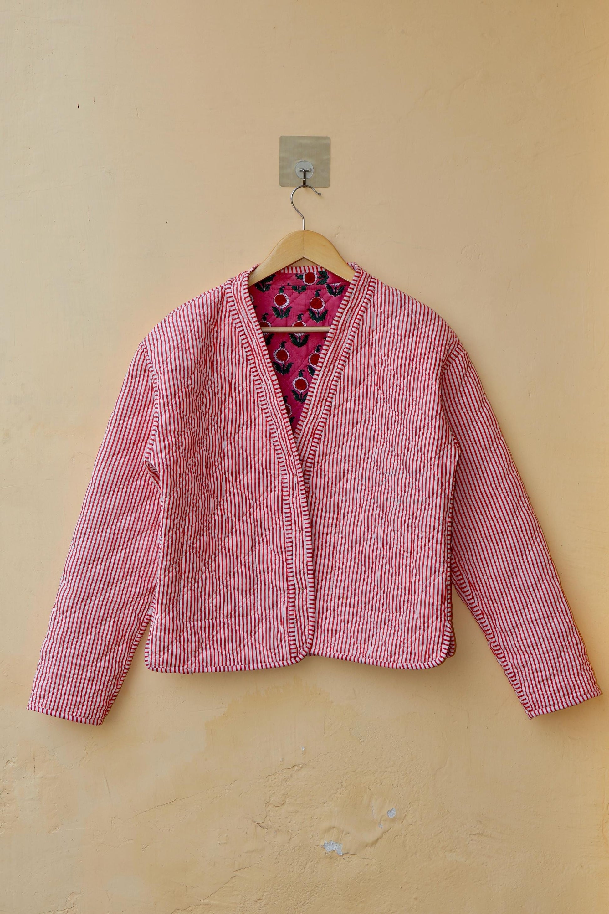Vintage Handmade Indian Cotton Kantha Patchwork Quilted Jacket & Coat Block print Women's Reversible Clothing Kimono, Spring Fashion Jacket
