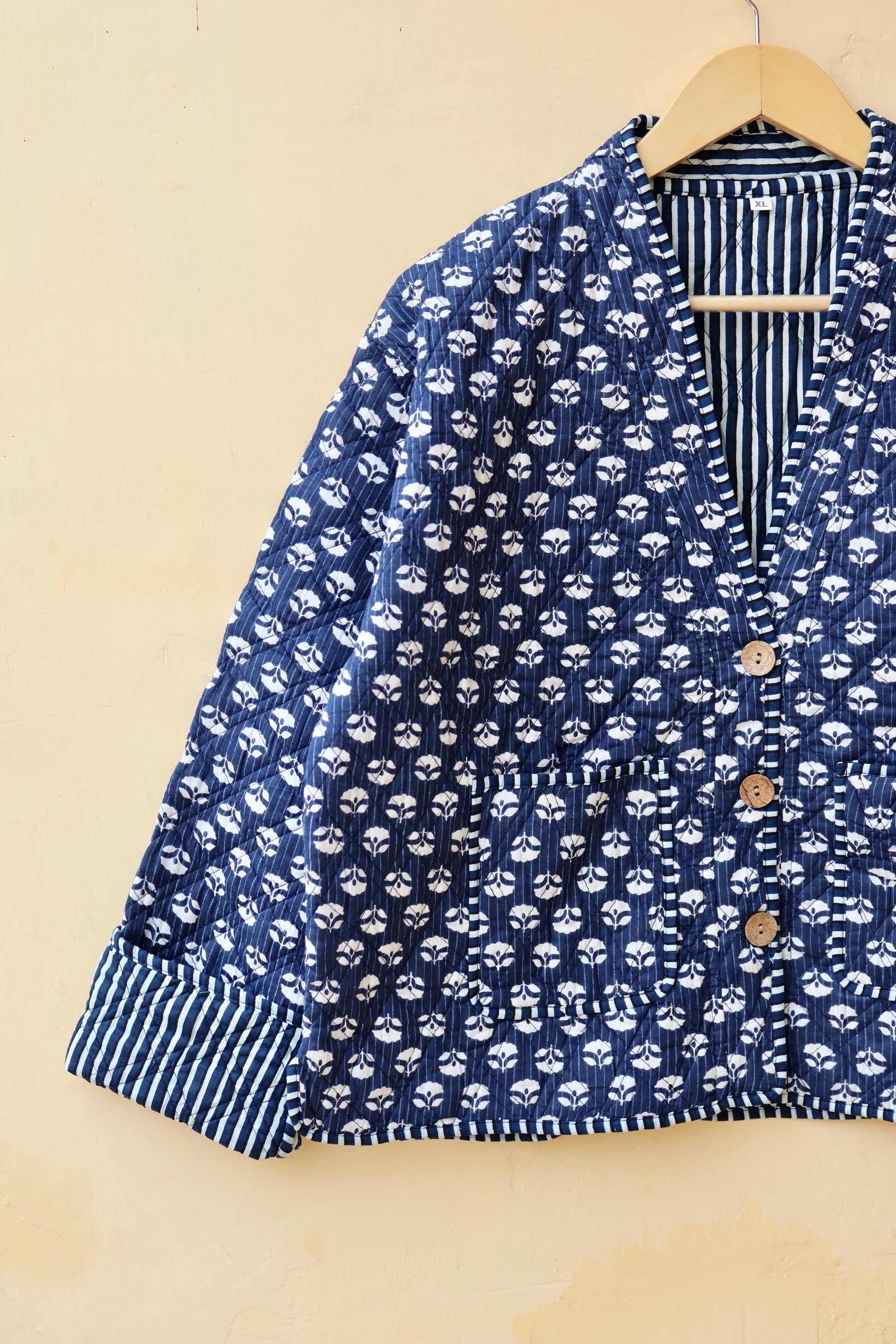 Handmade Cotton Quilted Jacket, Vintage Indian Blue Floral Reversible Kantha V-Neck Coat Bohemian Hand Block Short Jacket, Gift for her