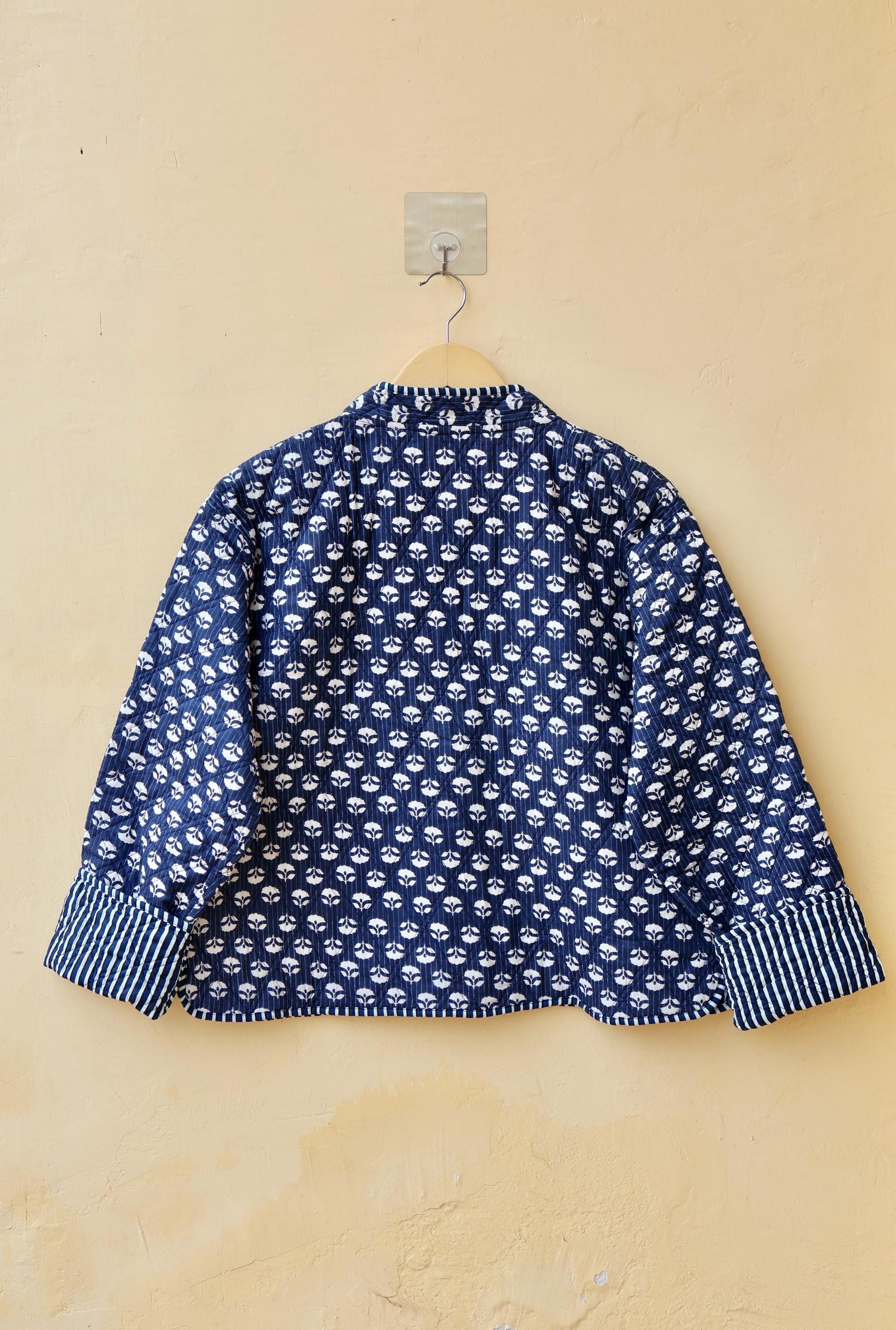 Handmade Cotton Quilted Jacket, Vintage Indian Blue Floral Reversible Kantha V-Neck Coat Bohemian Hand Block Short Jacket, Gift for her