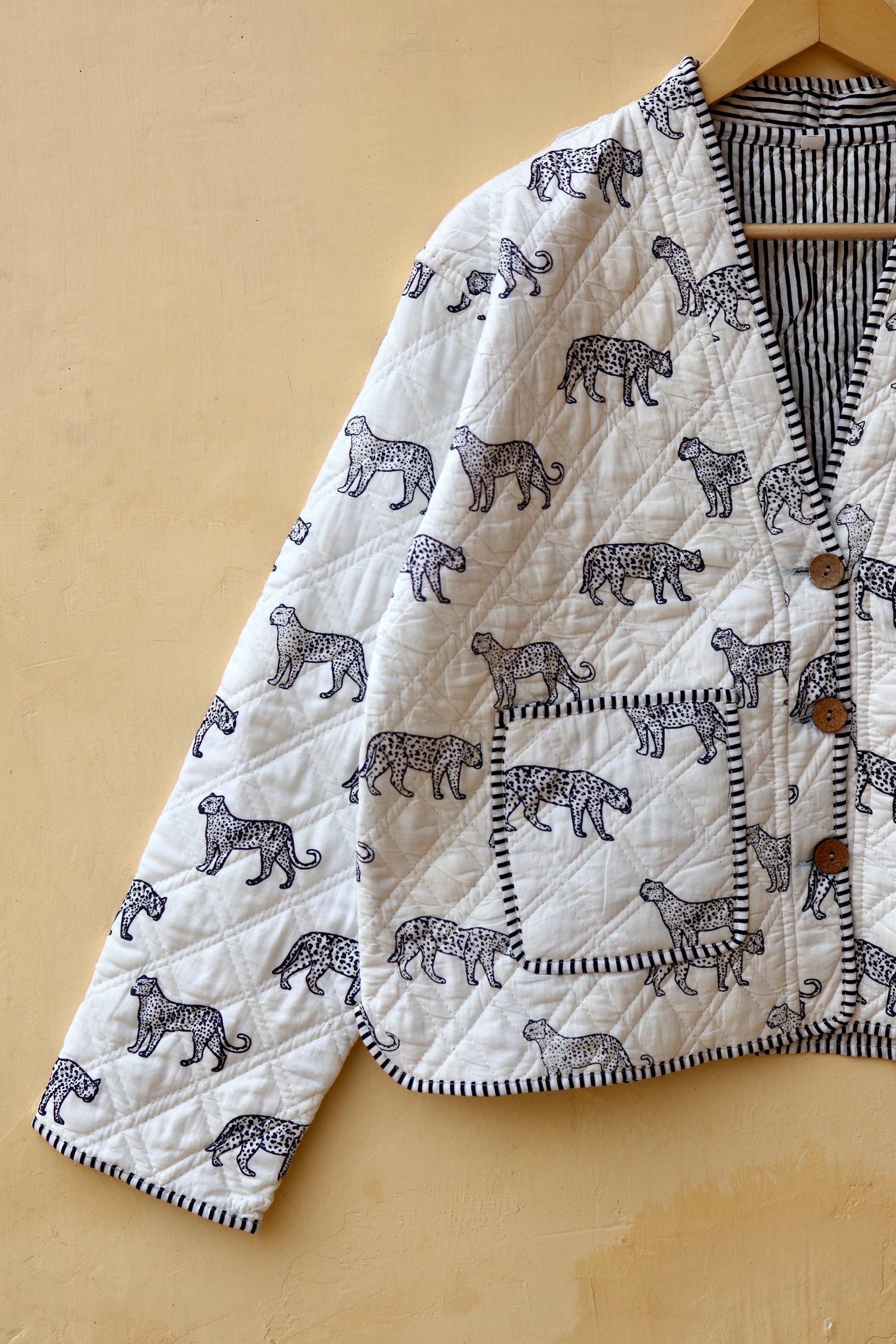 Indian Handmade Cotton Quilted Jacket, Vintage Cheetah Hand Block Print Women's Reversible Boho Clothing Kimono Spring Gift for Her