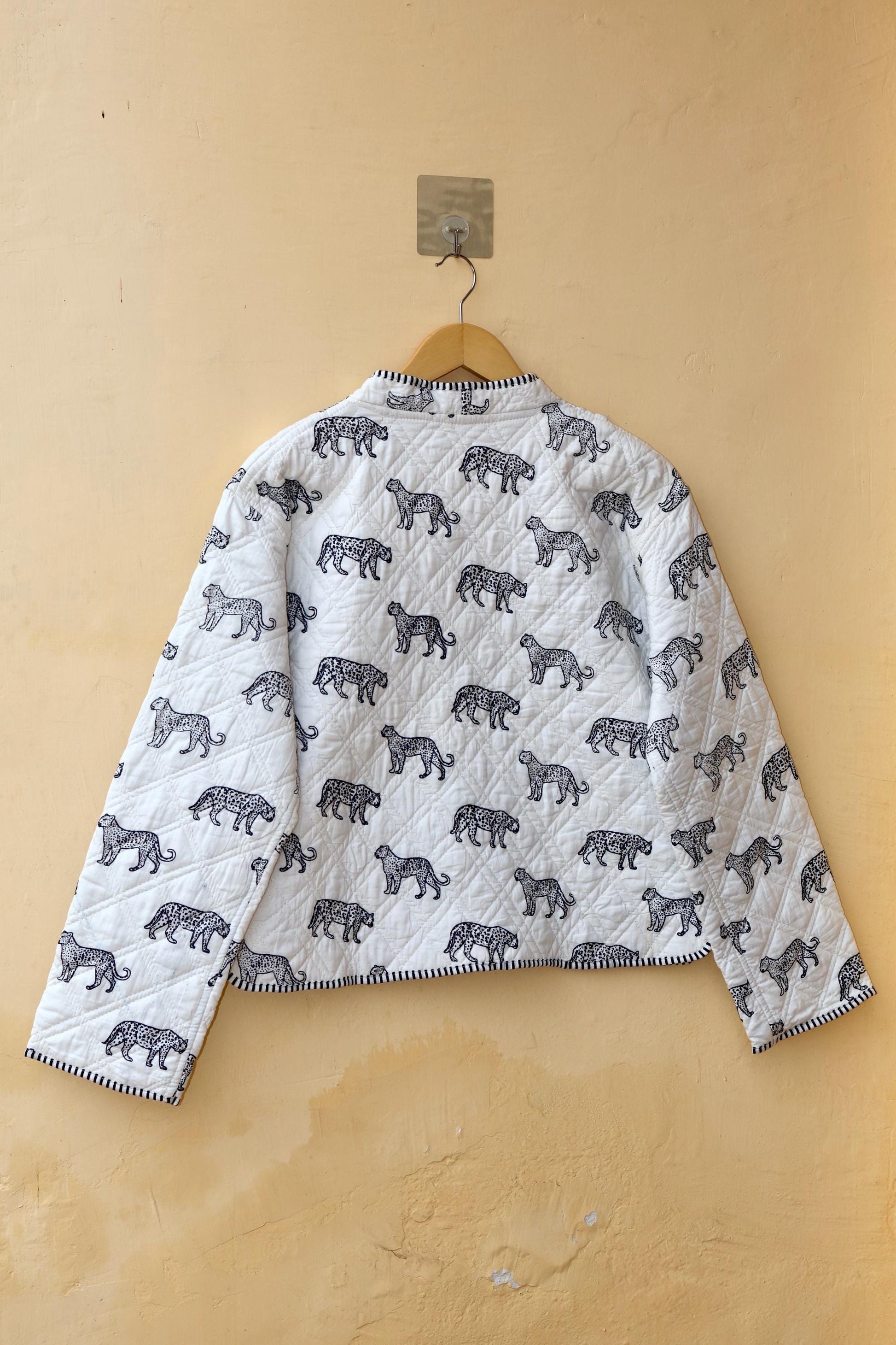 Indian Handmade Cotton Quilted Jacket, Vintage Cheetah Hand Block Print Women's Reversible Boho Clothing Kimono Spring Gift for Her