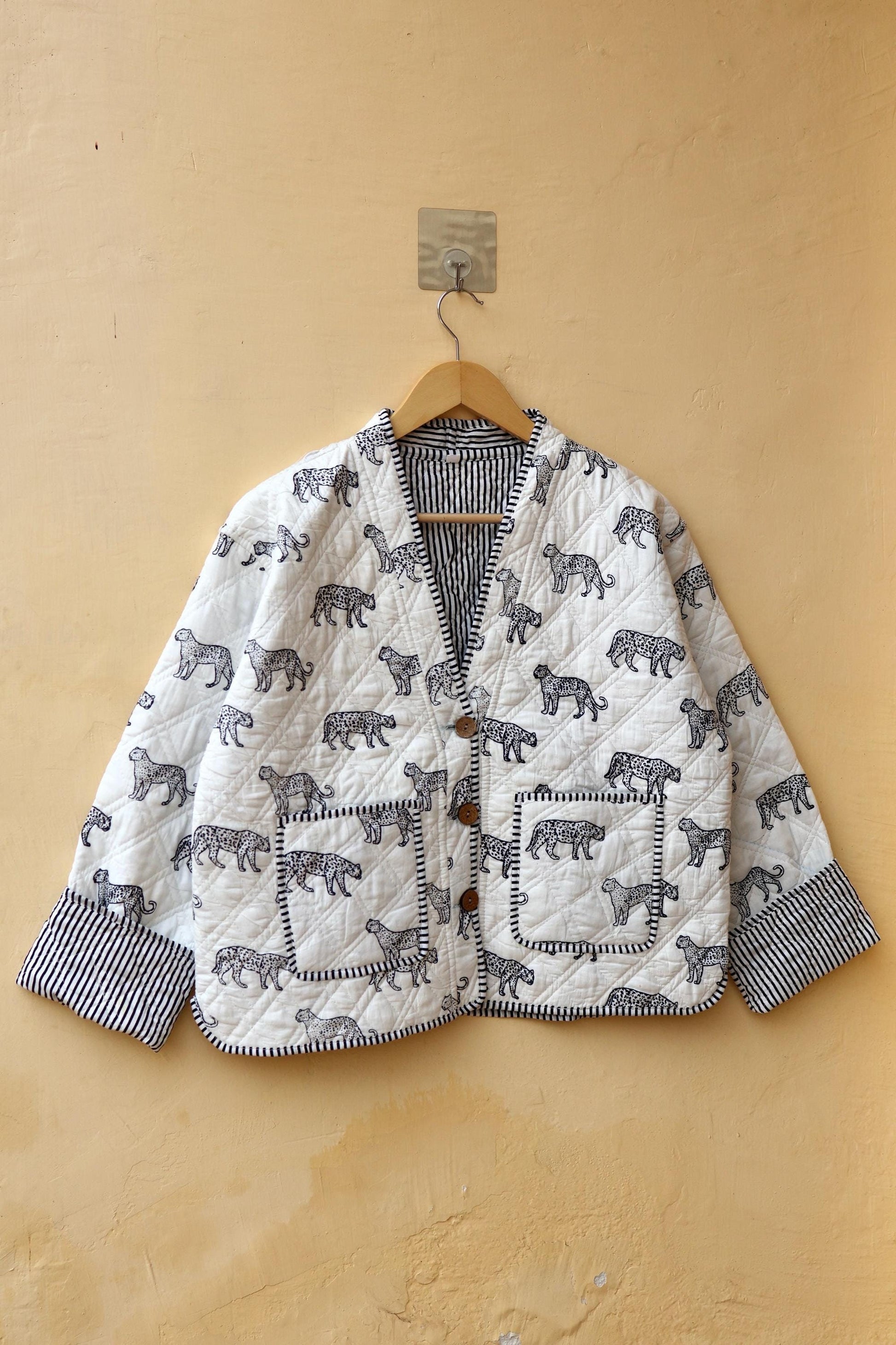 Indian Handmade Cotton Quilted Jacket, Vintage Cheetah Hand Block Print Women's Reversible Boho Clothing Kimono Spring Gift for Her