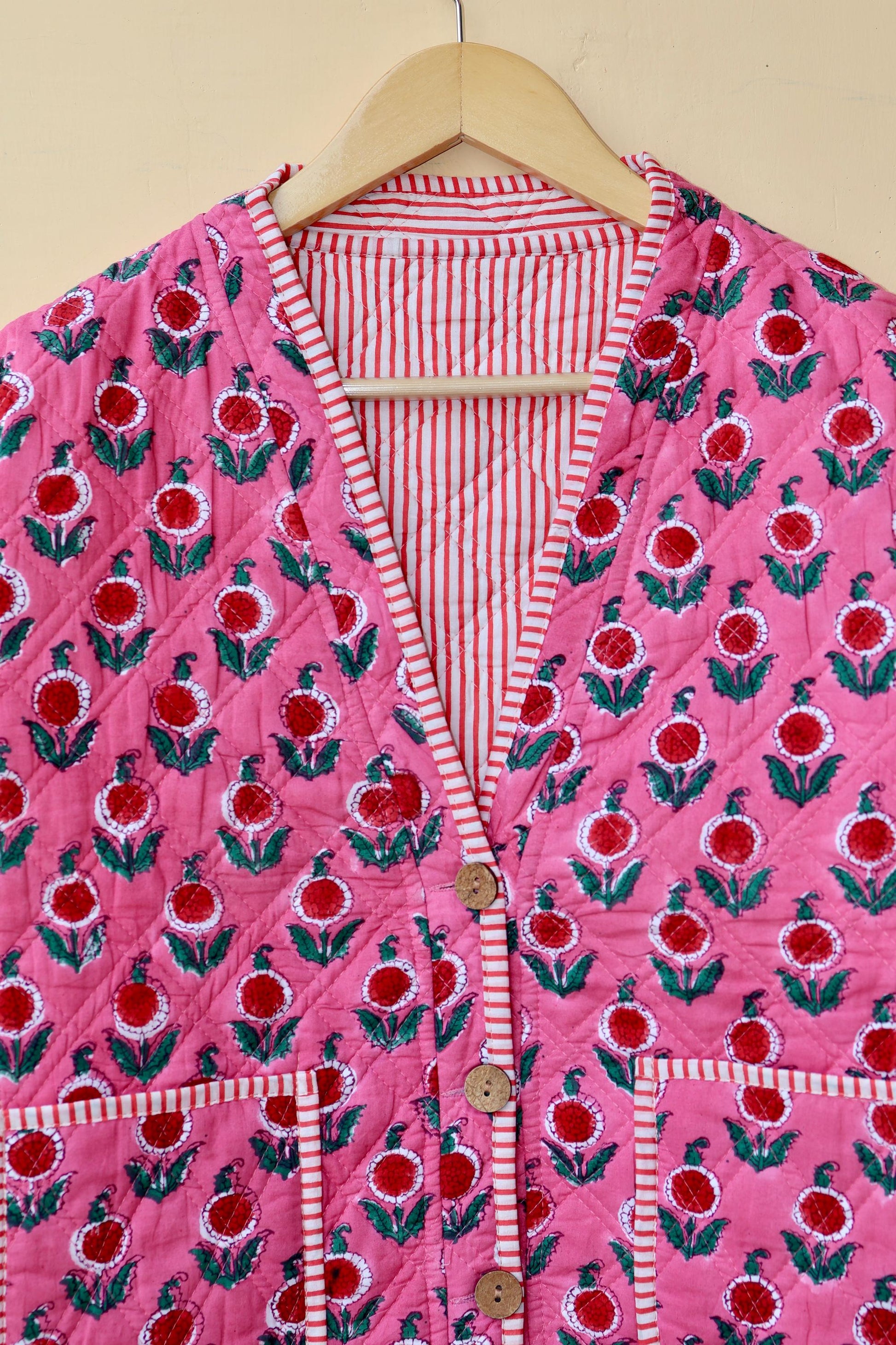 Vintage Handmade Indian Cotton Kantha Patchwork Quilted Jacket & Coat Block print Women's Reversible Clothing Kimono, Spring Fashion Jacket