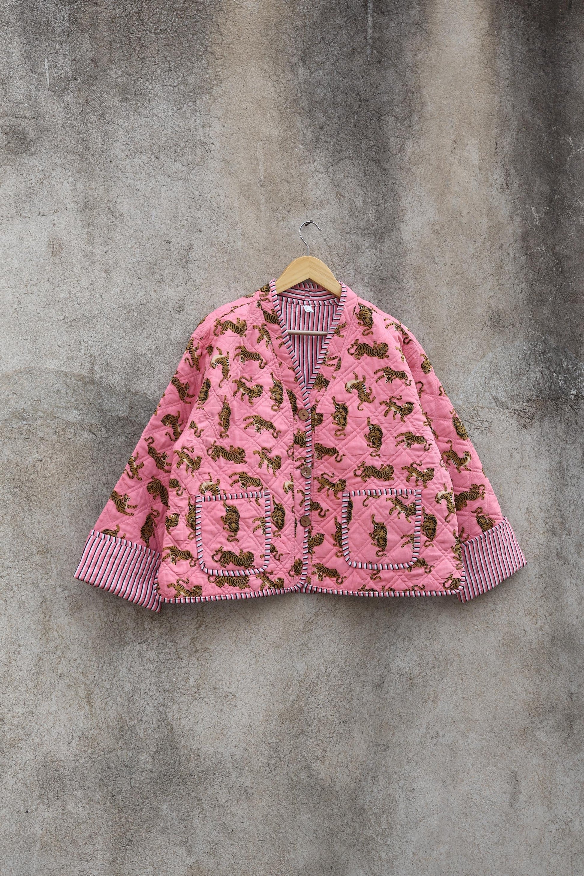 Cotton Quilted Jacket V-Neck New Style Kantha Jacket Hand Block Print Floral Indian Womens Clothing Coat, Boho Jacket Valentine Gift for Her