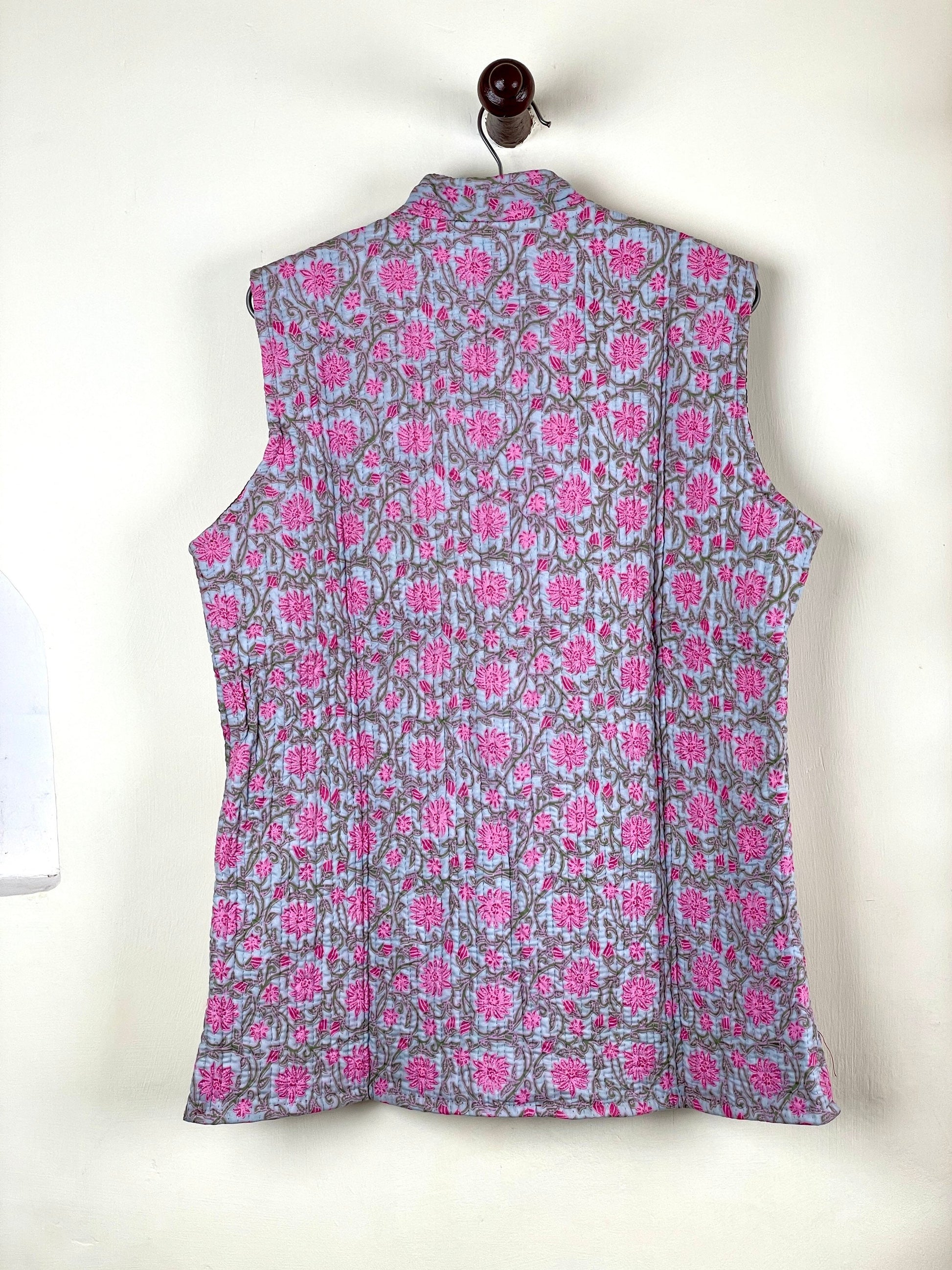 Indian Handmade Quilted Cotton Sleeveless Jacket Grey & Pink Stylish Women's Coat, Reversible Jacket for Her