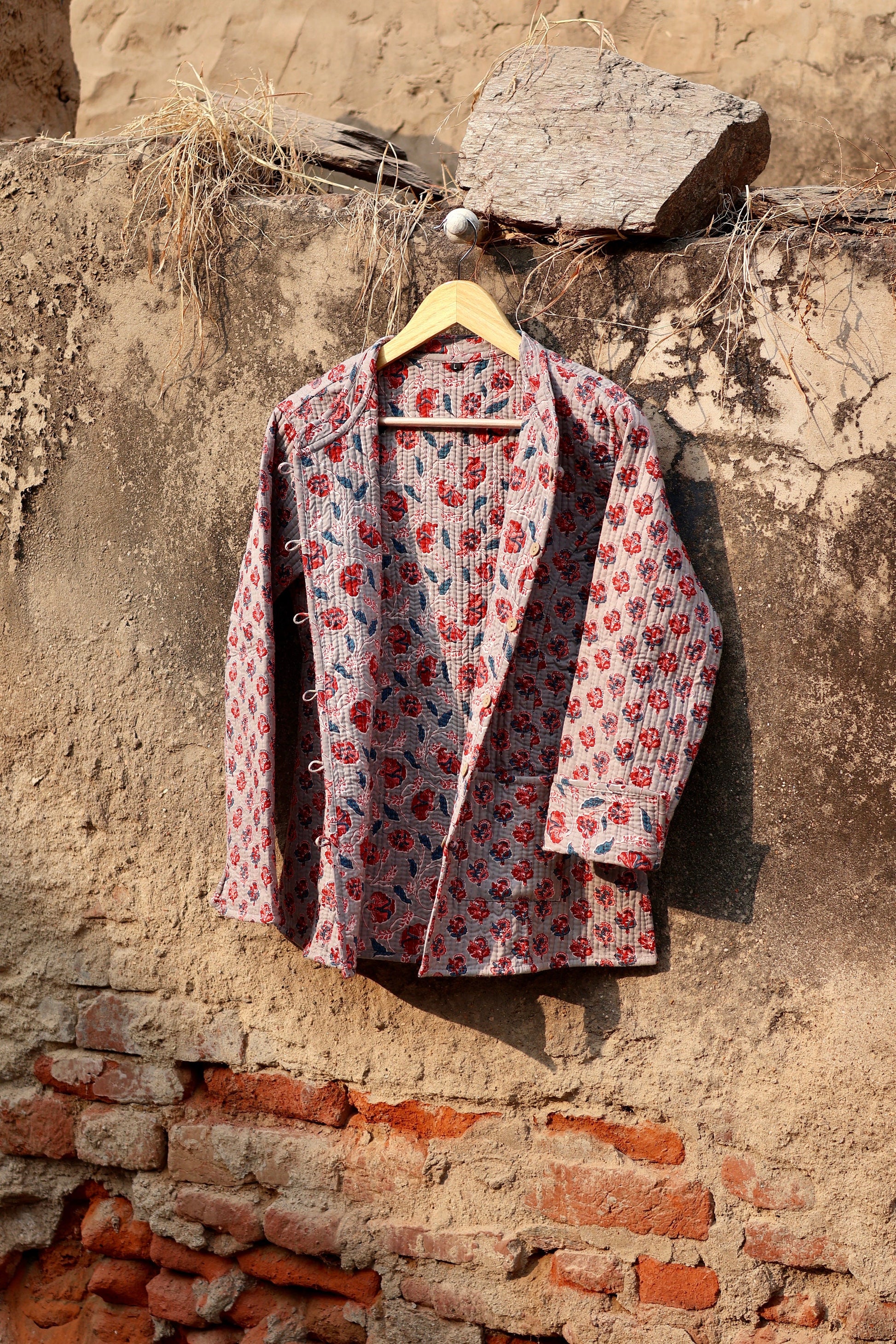 Indian Handmade Quilted Cotton Fabric Jacket Stylish Grey & Red Floral Women's Coat, Reversible Waistcoat for Her