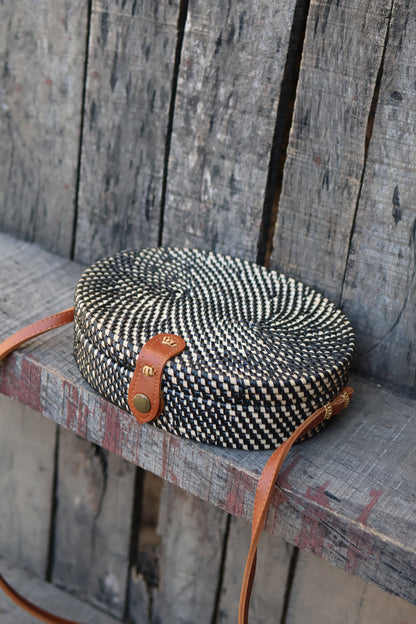 Oval Rattan Bags, Bali Bag, Braided Straw Bag, Woven Crossbody Purse, Bali Sling Bags, Bohemian Rattan Bags, Gift for her