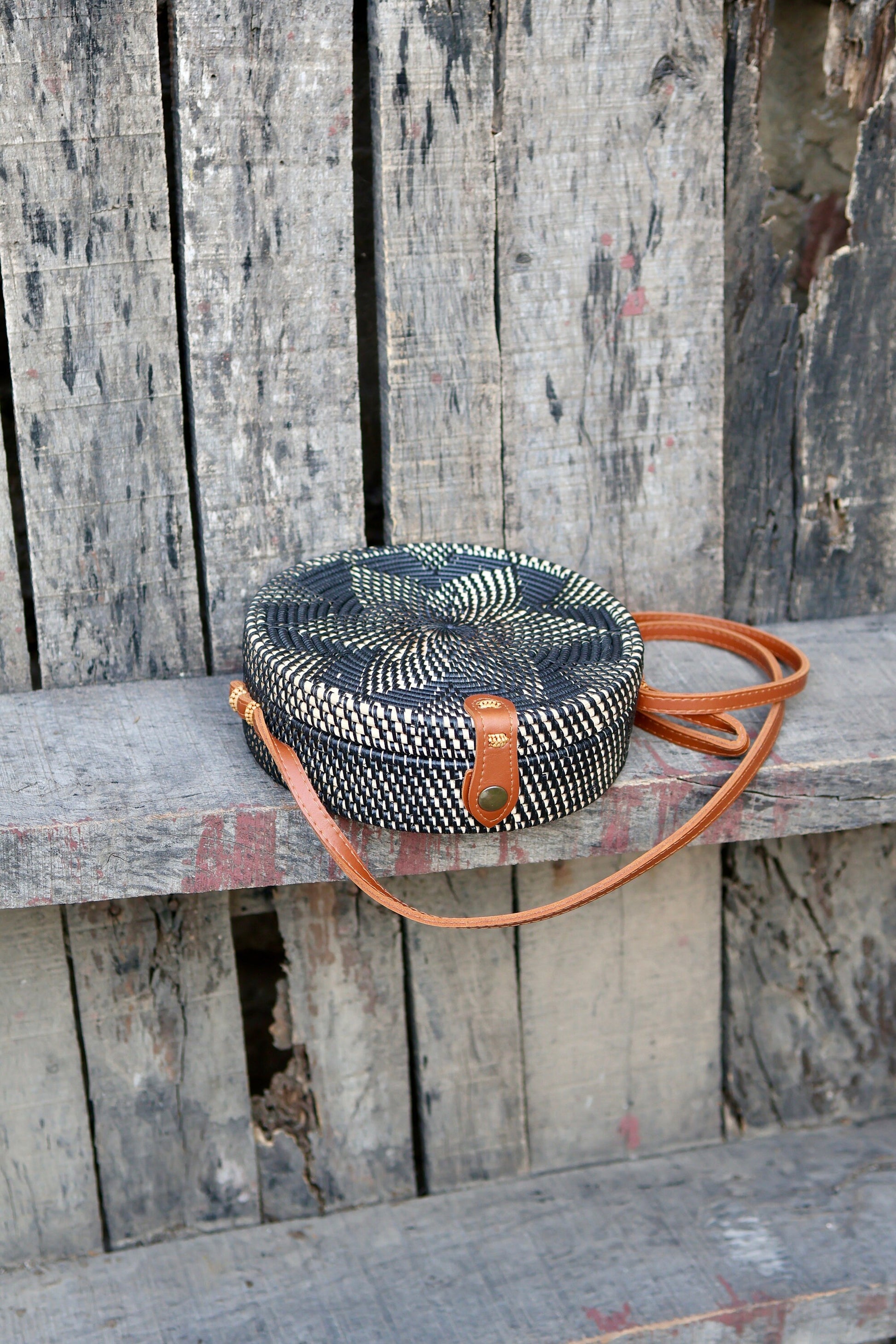 Round Rattan Bag with Flower Weaving, Bali Bag Handwoven Crossbody Purse, Braided Straw Bag, Bali Sling Bags, Rattan Bags, Gift for her