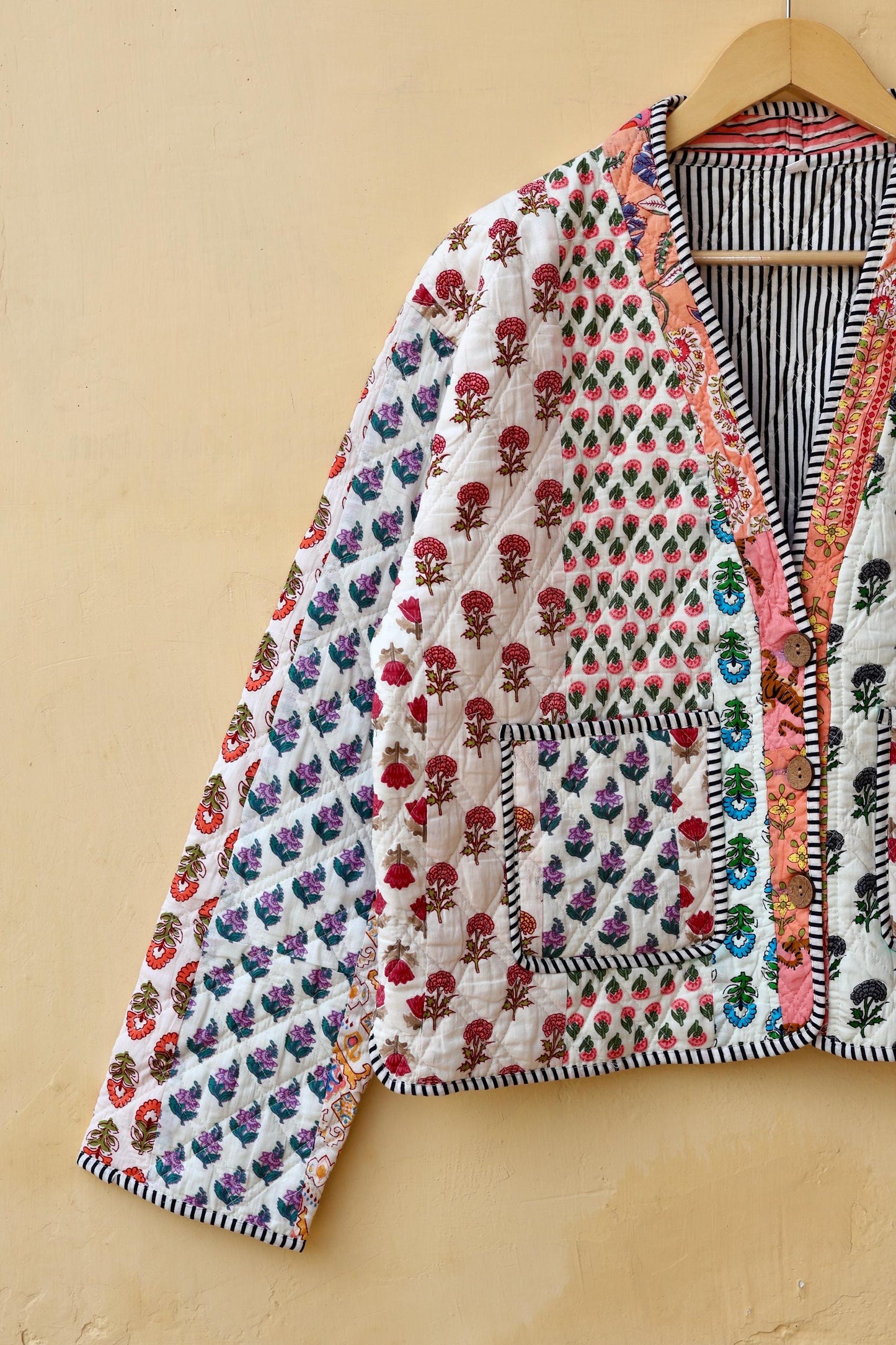 Indian Handmade Quilted Cotton Jacket White Patchwork Women's Reversible Coat, Kimono Vintage Bohemian Jacket, Spring Style Gift for Her