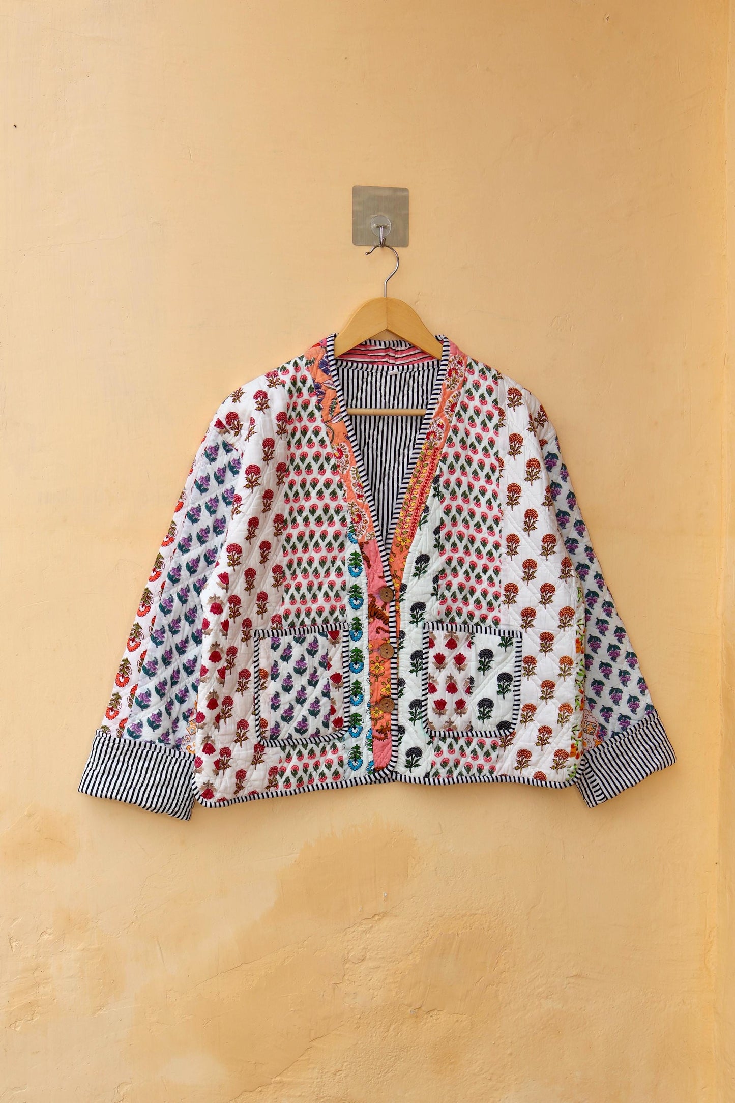 Indian Handmade Quilted Cotton Jacket White Patchwork Women's Reversible Coat, Kimono Vintage Bohemian Jacket, Spring Style Gift for Her