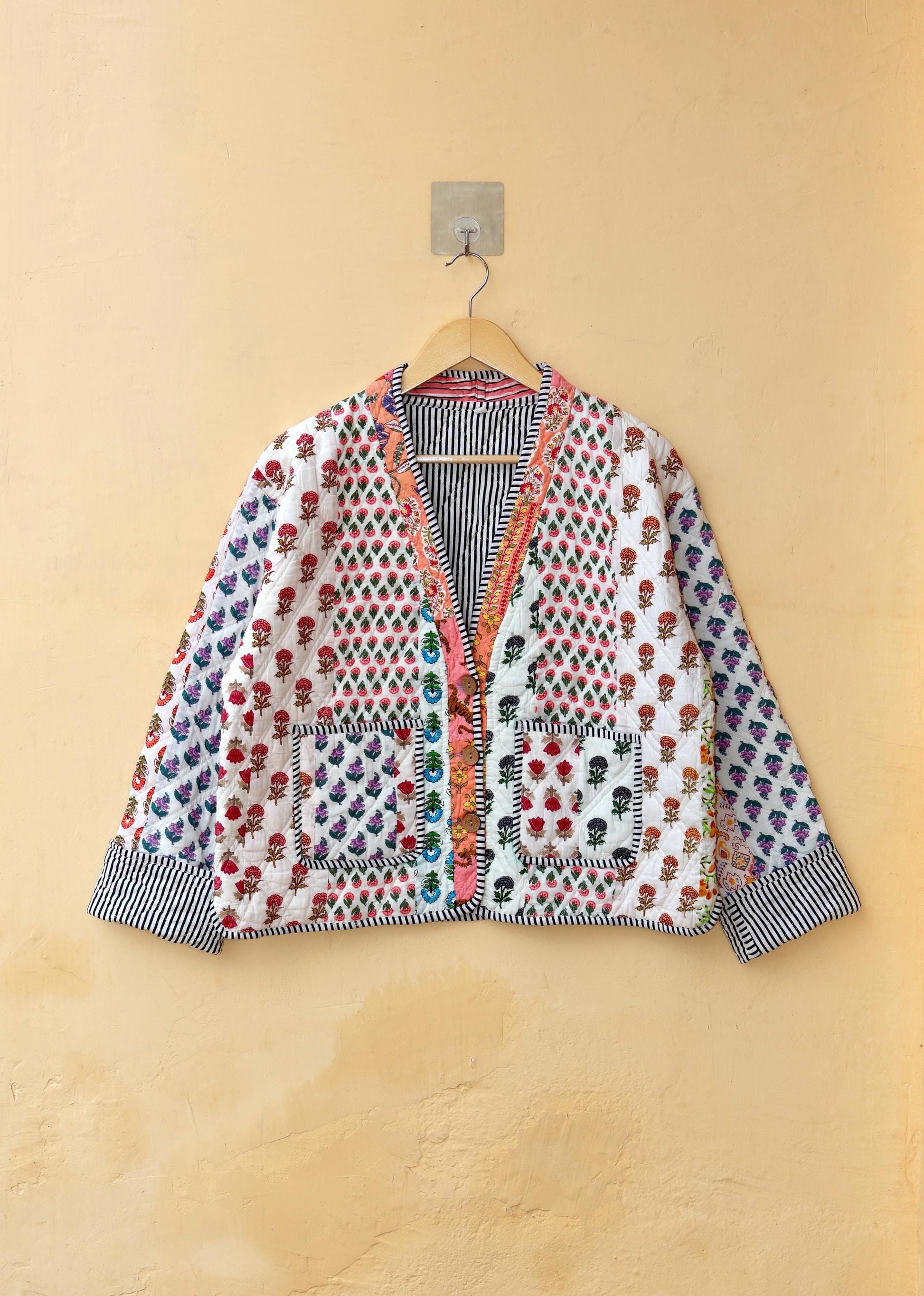 Indian Handmade Quilted Cotton Jacket White Patchwork Women's Reversible Coat, Kimono Vintage Bohemian Jacket, Spring Style Gift for Her