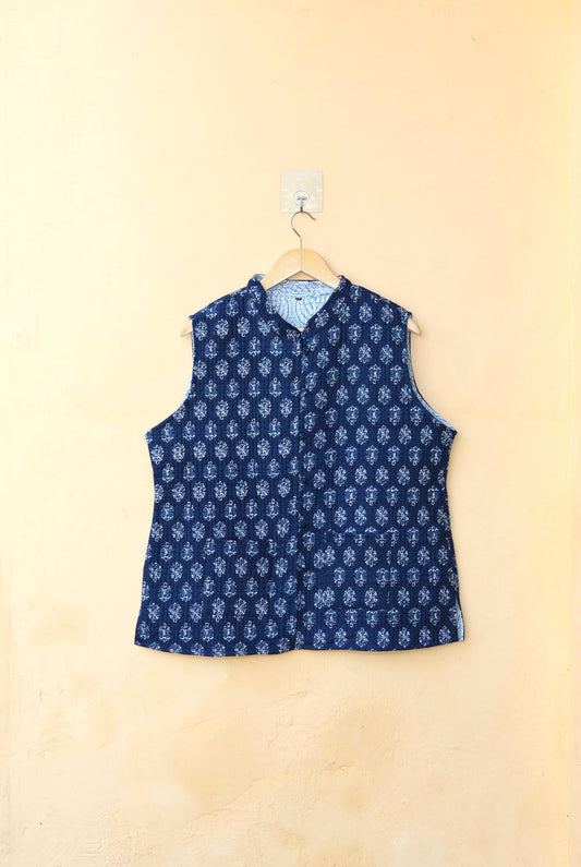 Indian Handmade Quilted Cotton Sleeveless Jacket Blue & Red Stylish Women's Vest, Reversible Waistcoat for Her
