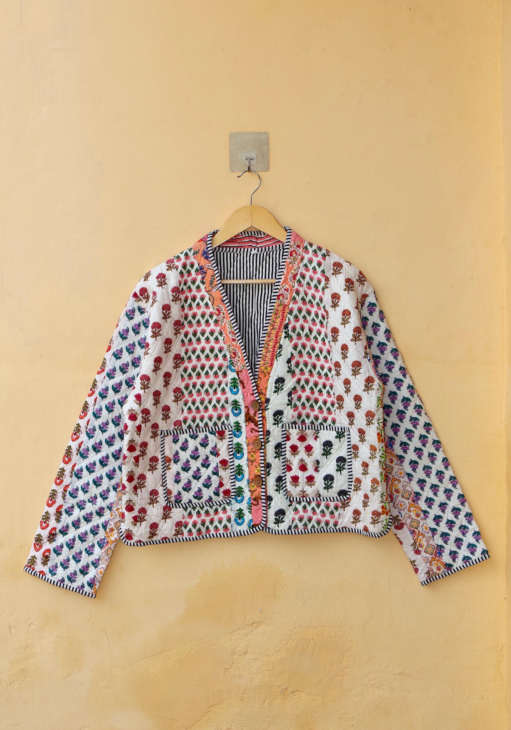 Indian Handmade Quilted Cotton Jacket White Patchwork Women's Reversible Coat, Kimono Vintage Bohemian Jacket, Spring Style Gift for Her