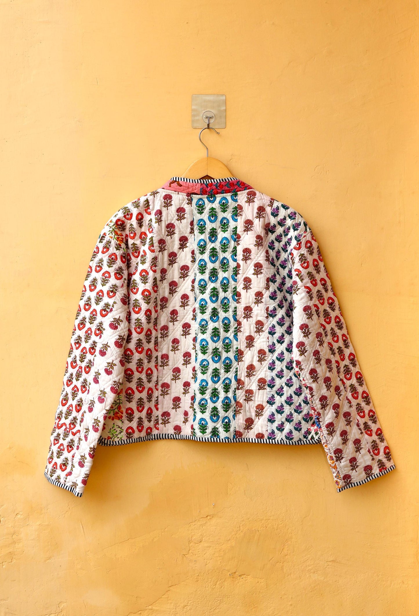 Indian Handmade Quilted Cotton Jacket White Patchwork Women's Reversible Coat, Kimono Vintage Bohemian Jacket, Spring Style Gift for Her