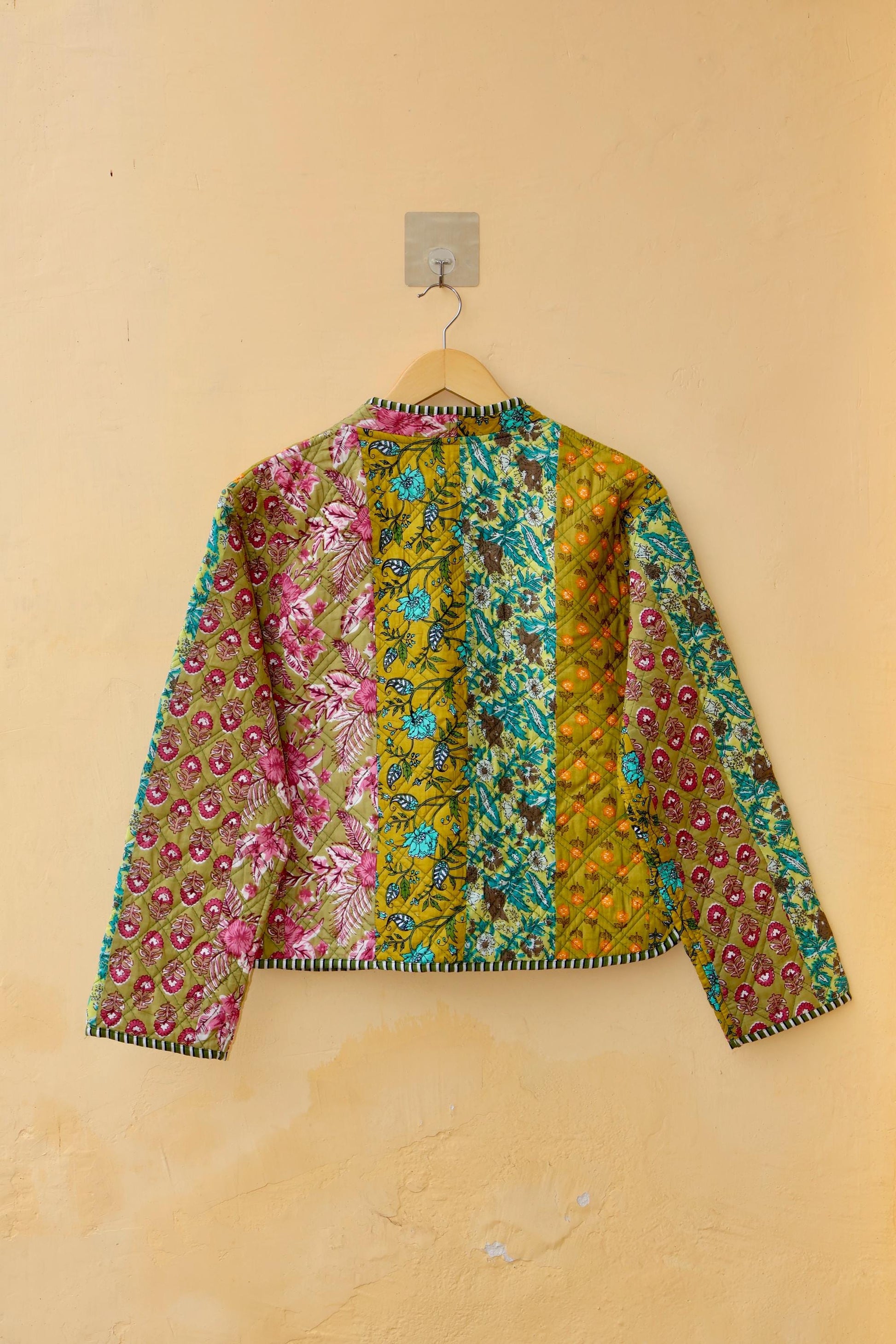 Cotton Handmade Kantha Jacket, Patchwork Women's Clothing Quilted Reversible Coat Kimono, Indian Block-Print Vintage Boho Vest, Gift for Her