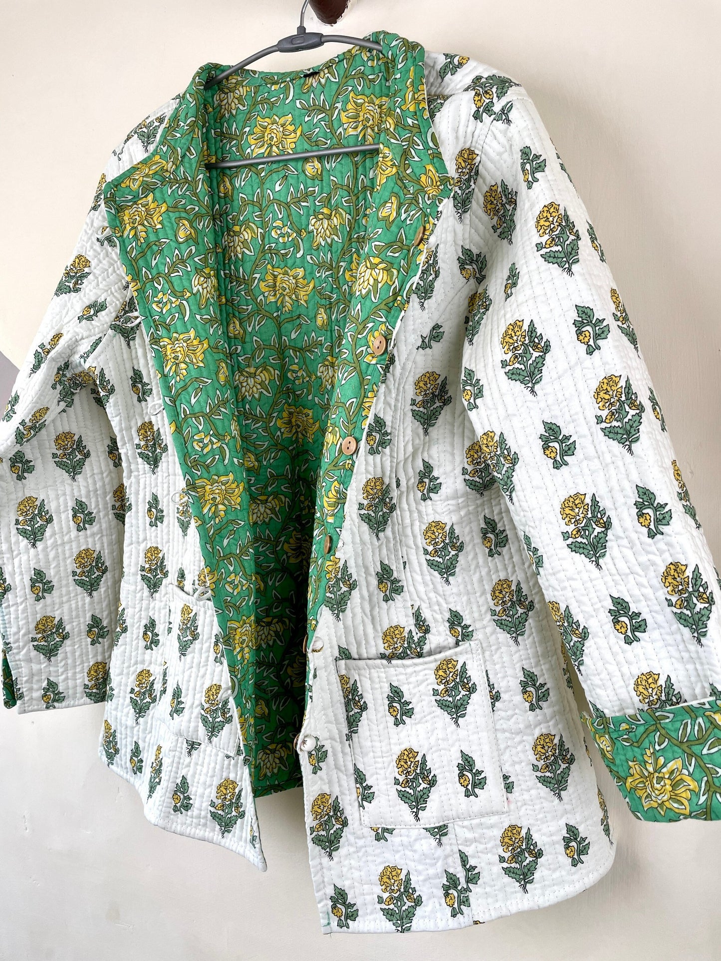 Indian Handmade Quilted Cotton Fabric Jacket Stylish White & Green Floral Women's Coat, Reversible Waistcoat for Her