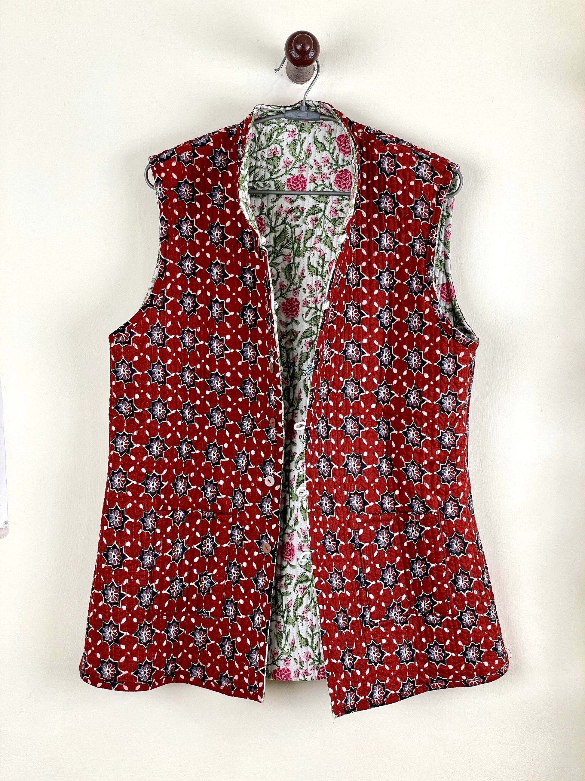 Indian Handmade Quilted Cotton Sleeveless Jacket White & Pink Floral Stylish Women's Vest, Reversible Waistcoat for Her