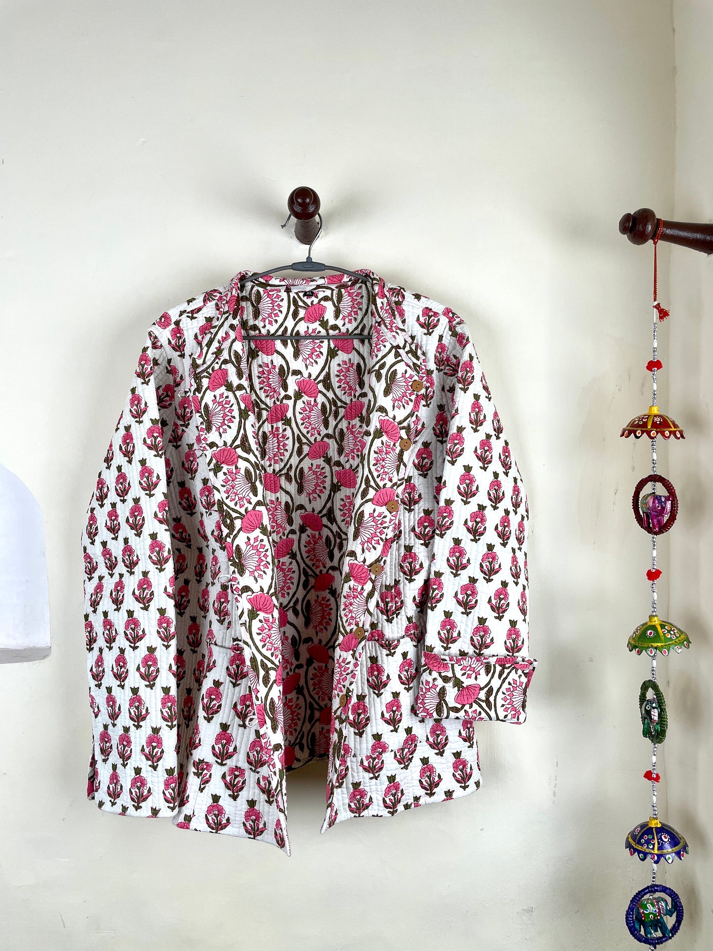 Indian Handmade Quilted Cotton Fabric Jacket Stylish White & Pink Floral Women's Coat, Reversible Waistcoat, Christmas Gift for Her