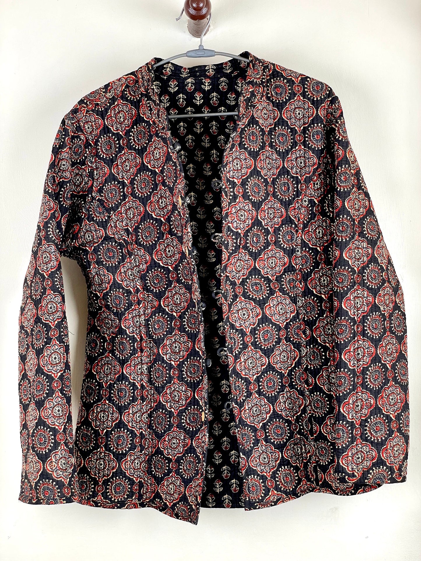 Indian Handmade Quilted Cotton Fabric Jacket Stylish Black & Red Floral Women's Coat, Reversible Waistcoat, Christmas Gift for Her
