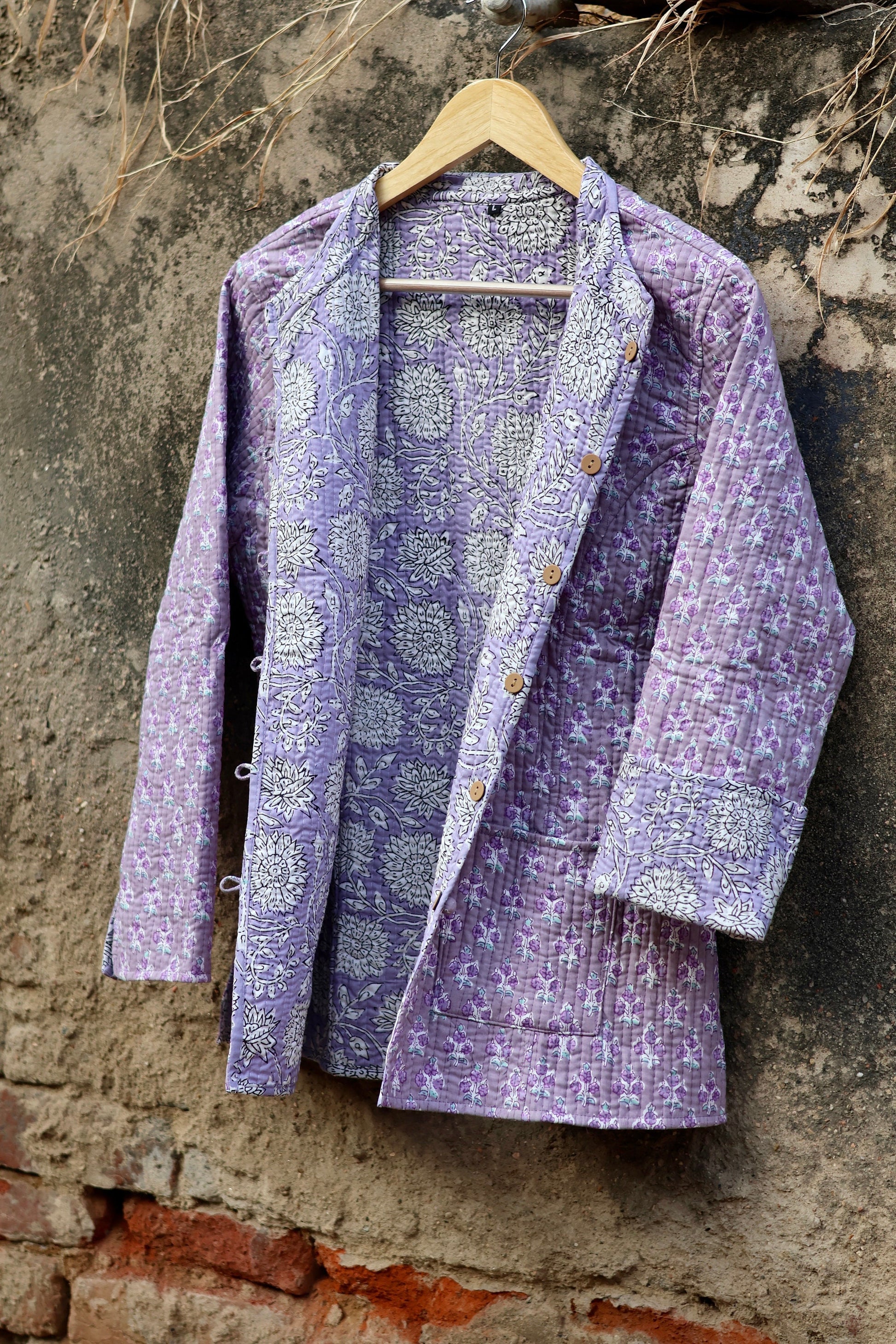 Indian Handmade Quilted Kantha Cotton Fabric Jacket Stylish Purple & White Floral Women's Coat, Reversible Waistcoat for Her